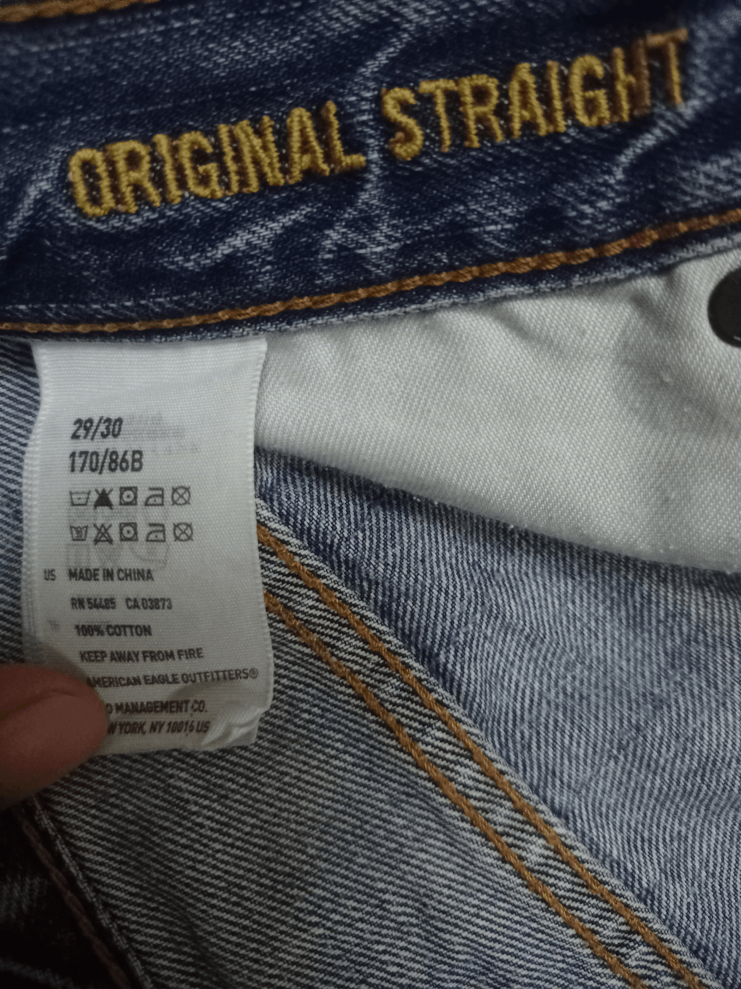 Japanese Brand Vintage Japanese Brand Blue Wash Distressed Loose Jeans Size US 31 - 13 Thumbnail