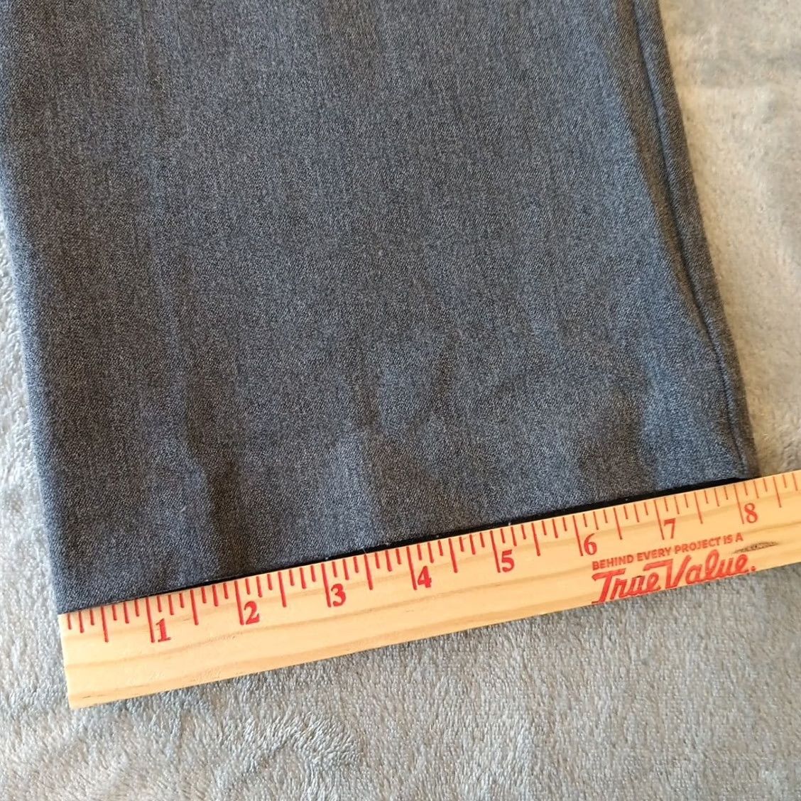 Eddie Bauer Eddie Bauer Dress Pants Womens Size 8 Gray Stretch Pockets Flat Front Straight Inseam 32 Regular Rise Mid Size 30" / US 8 / IT 44 - 7 Thumbnail