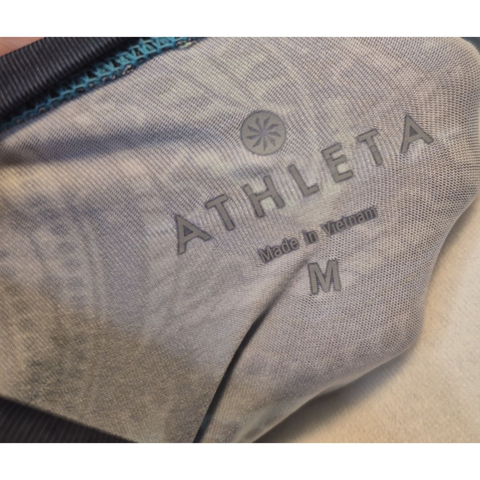 Athleta New Athleta Womens Runaway Rashguard Blue Green Top Medium Size M / US 6-8 / IT 42-44 - 8 Thumbnail