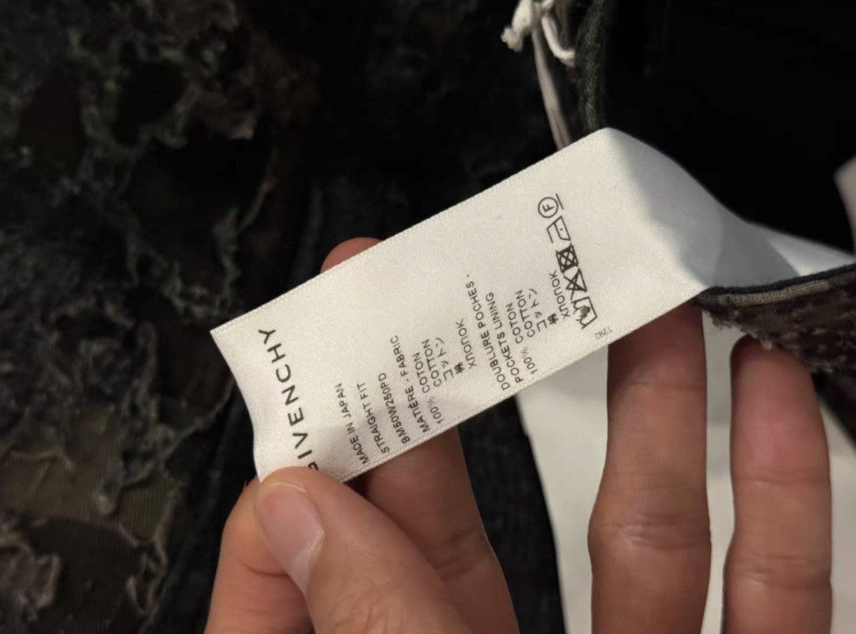 Givenchy Givenchy mmwboro jeans Size US 31 - 7 Thumbnail