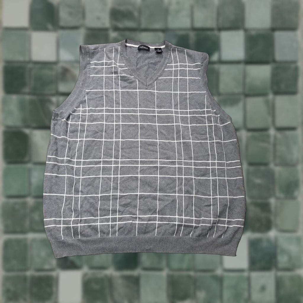 Van Heusen Van Heusen Men’s Pullover Sweater Vest Size XL Gray Cotton Sleeveless Geometric Knit Pattern Classic American Designer Size US XL / EU 56 / 4 - 1 Thumbnail