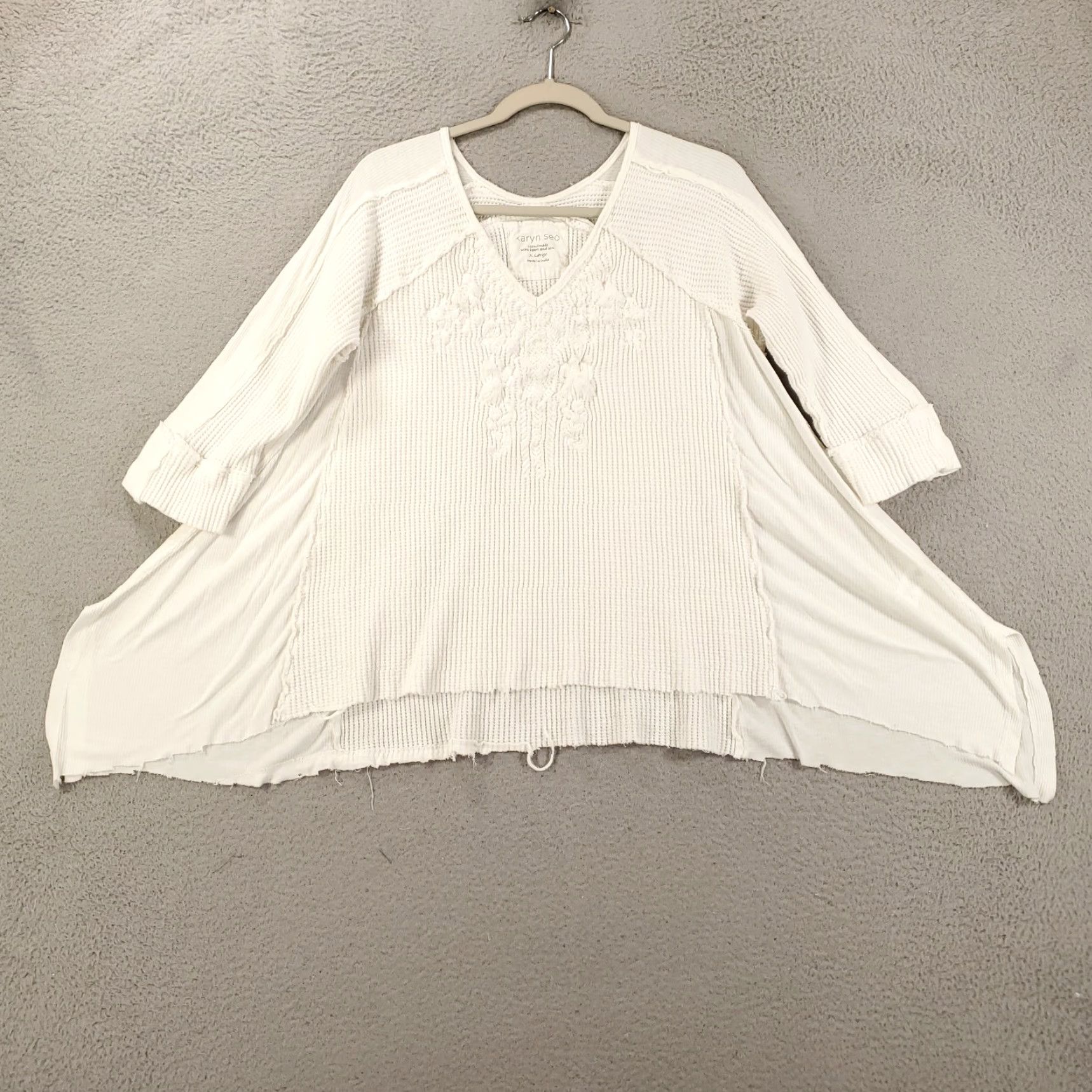 Vintage KARYN SEO Top Womens XL White Fringe Hem Waffle Knit Boho V-Neck Pullover Shirt Size XL / US 12-14 / IT 48-50 - 2 Thumbnail