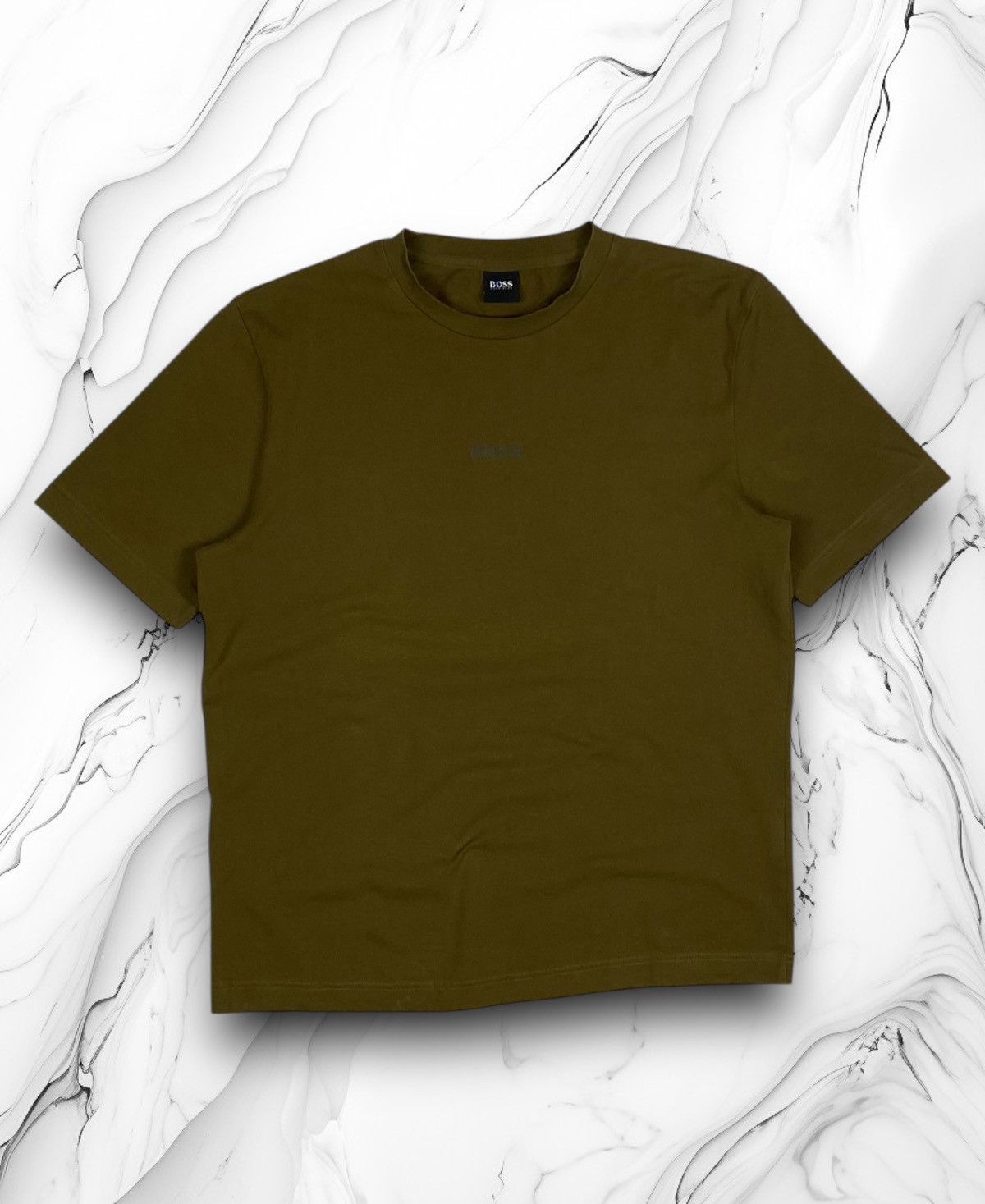 Hugo Boss Hugo Boss Center Logo Designer Olive T Shirt Size US M / EU 48-50 / 2 - 1 Thumbnail