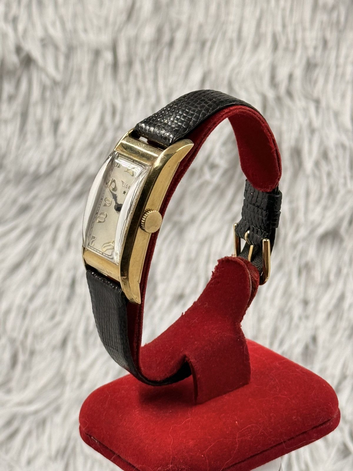 Vintage Vintage ELGIN Tank Manual Swiss Made 14K GOLD Watch Size ONE SIZE - 4 Thumbnail