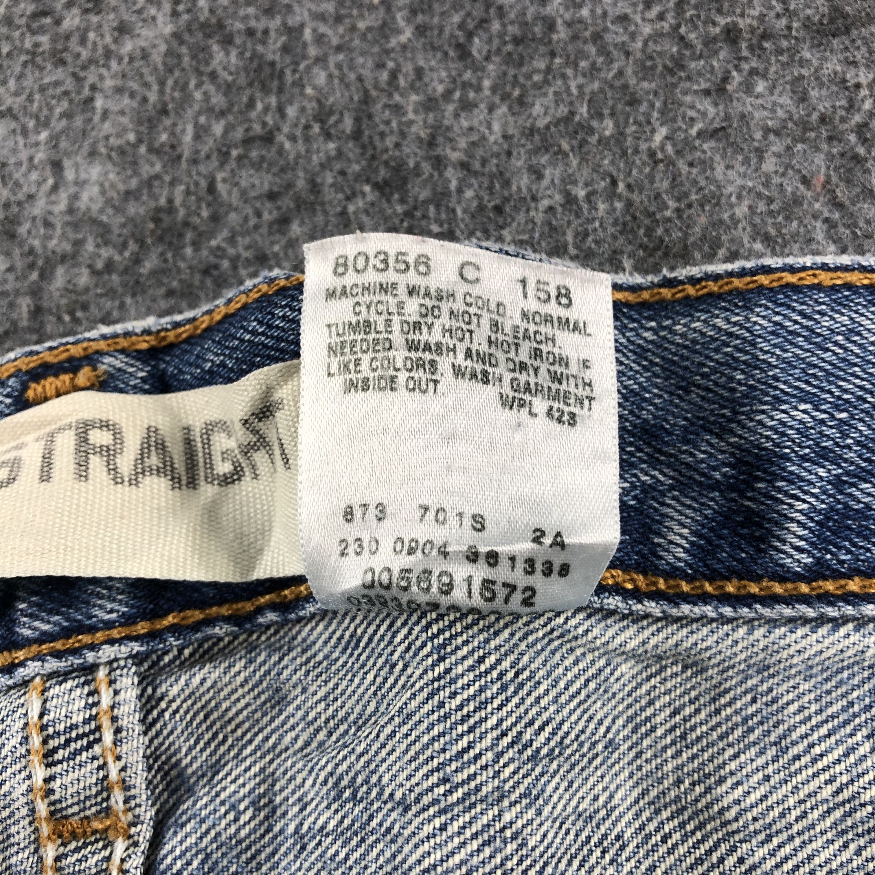 Levi's Vintage Blue Wash Levis 569 Jeans-J2470 Size US 35 - 15 Thumbnail