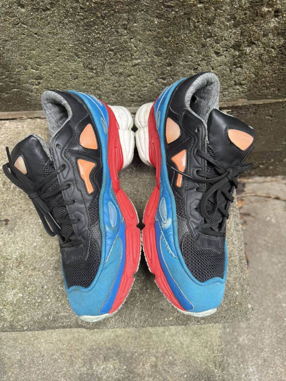 Raf Simons Raf Simons Ozweego Red Lucora Runner Size US 10 / EU 43 - 4 Thumbnail