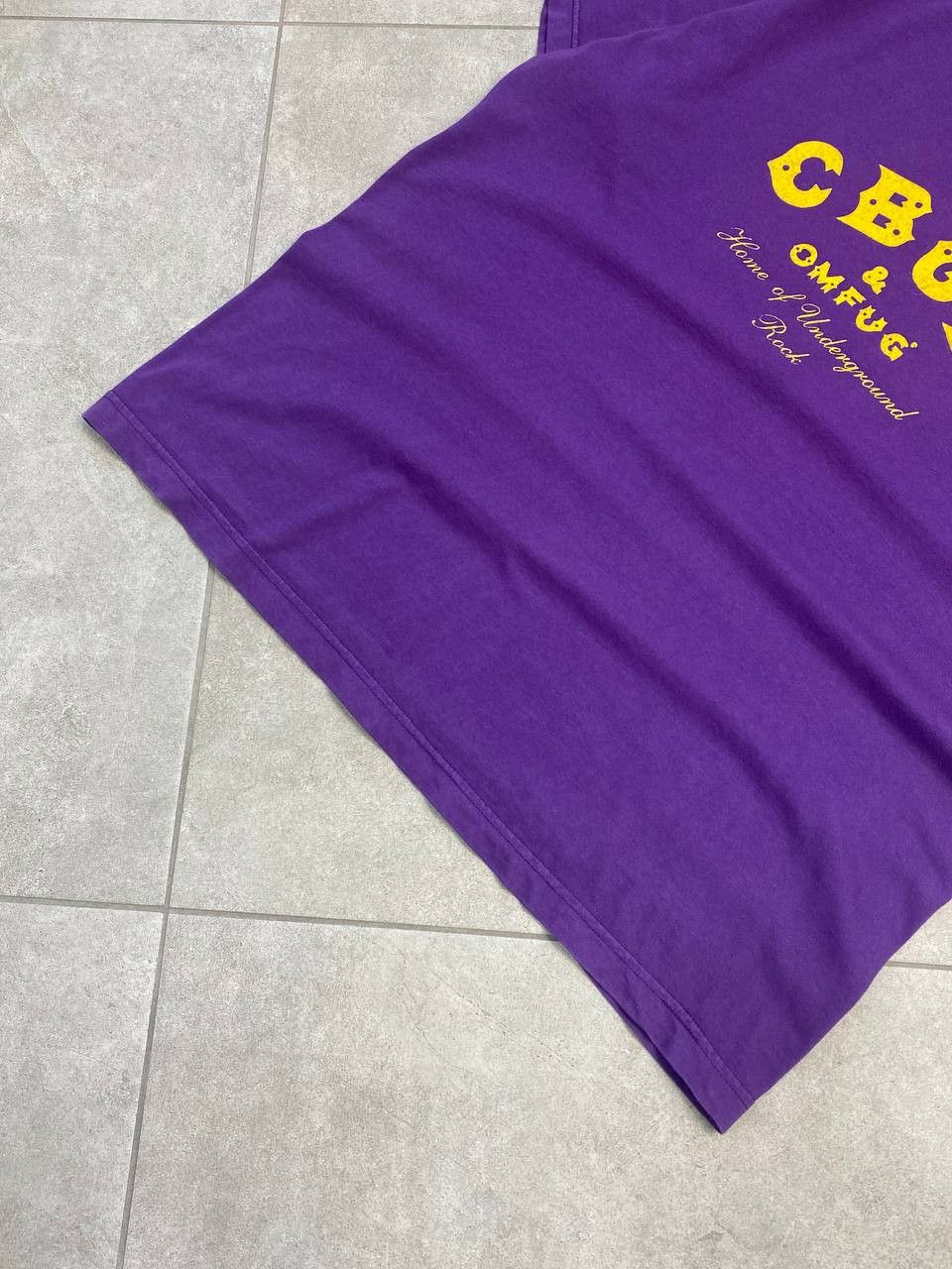 Band Tees Vintage CBGB & OMFUG Home of Underground Rock T-Shirt Size US L / EU 52-54 / 3 - 6 Thumbnail
