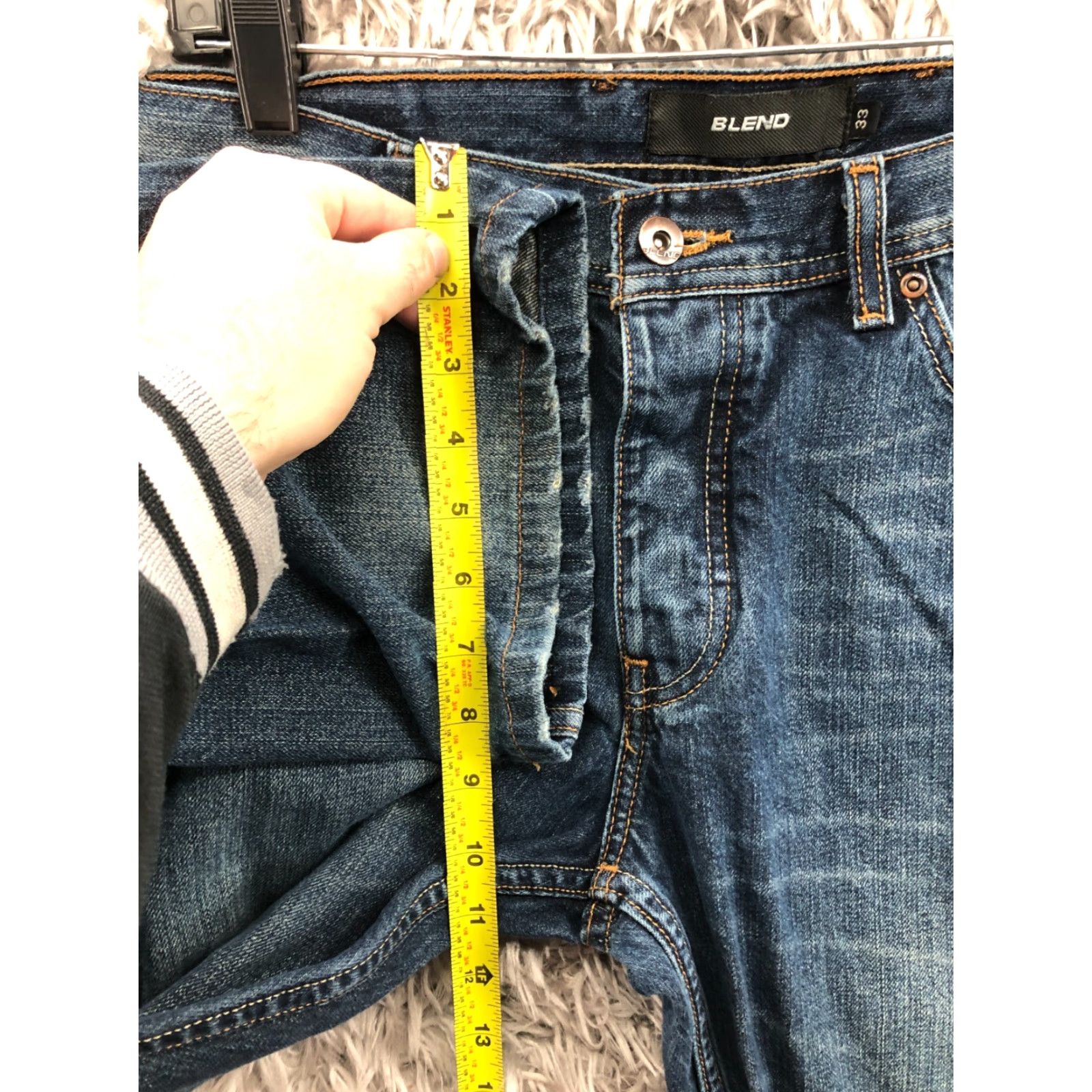 Vintage Blend Jeans Mens Size 33 Dark Wash Blue Denim Straight Leg Mid Rise 34 In Inseam 5-Pocket Brand Blend Regular Cotton Blend Jeans Mens Size US 33 - 4 Thumbnail