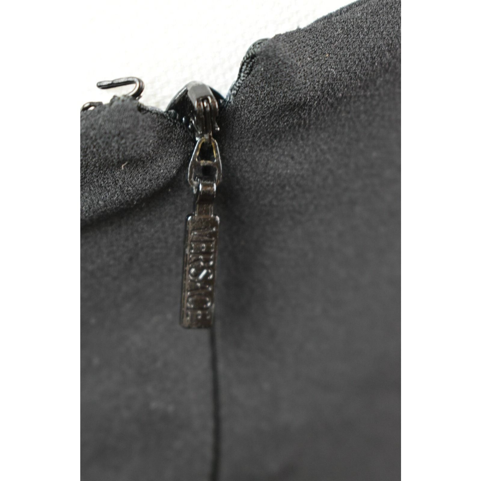 Versace VERSACE BLACK SILK SLEEVELESS FLOWER BROOCH HALTER BLOUSE 38 Size XS / US 0-2 / IT 36-38 - 8 Thumbnail
