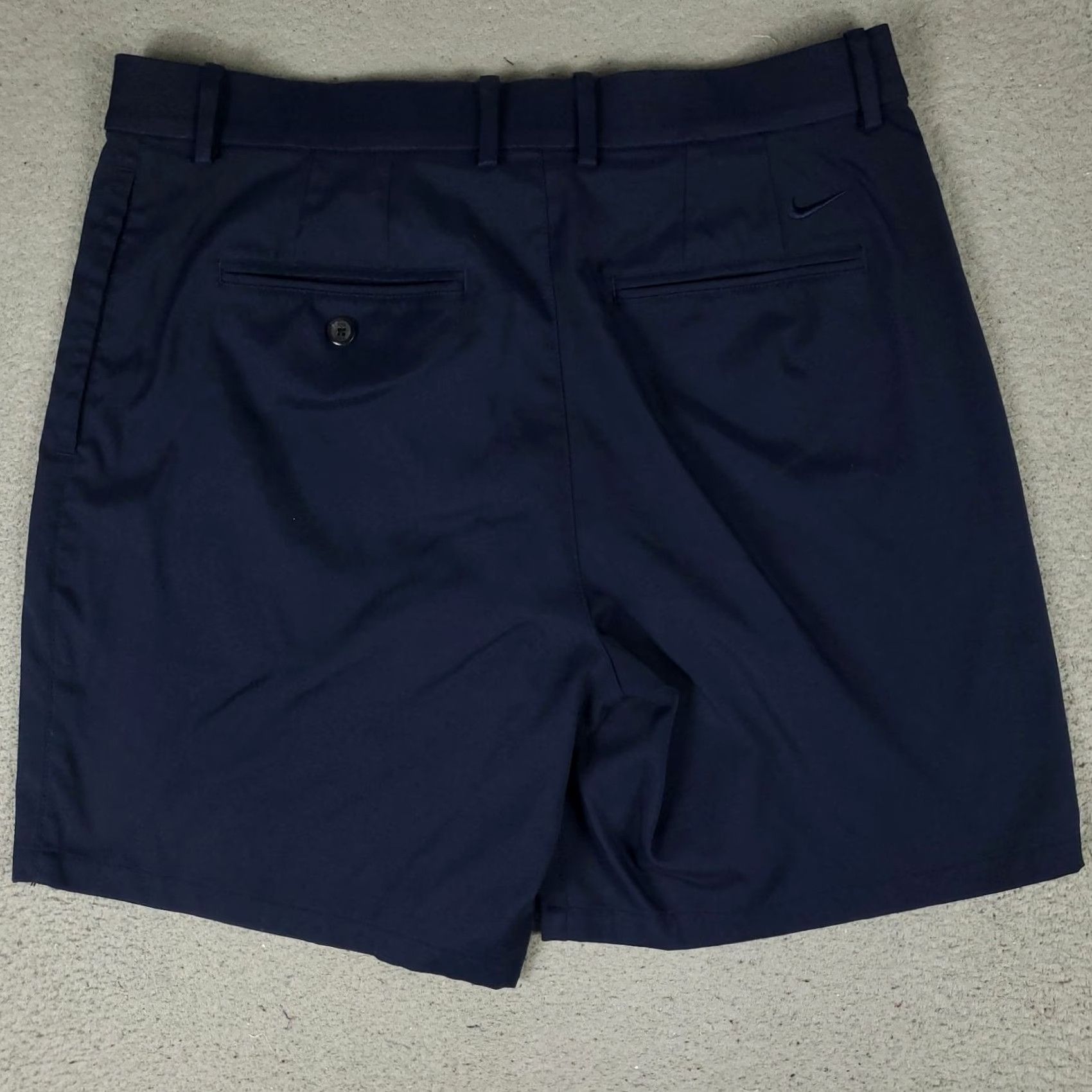Nike Nike Shorts Mens Large Navy Blue Swoosh Golf Dri Fit Chino Flat Front Casual Performance Pockets Size US 33 - 4 Thumbnail