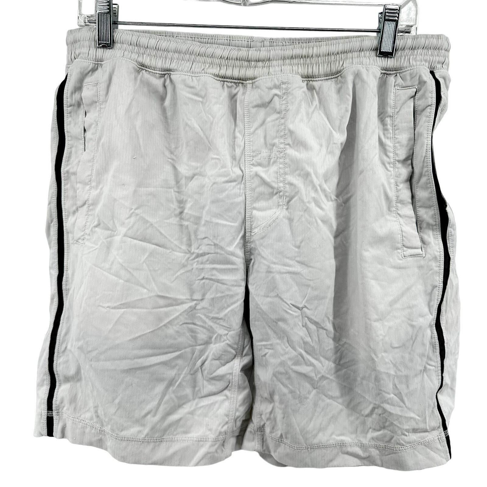 Lululemon Lululemon Run Response Short Black Mesh Trim Pull On White M Size US 34 / EU 50 - 2 Thumbnail