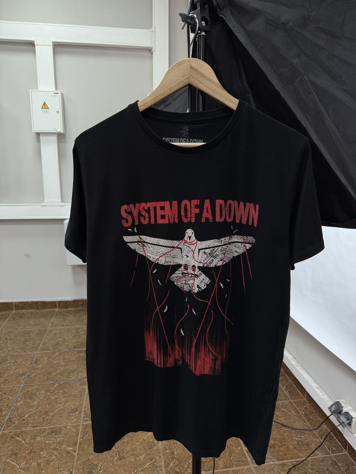 Band Tees 🕊️ Vintage Y2K System Of A Down Dove Overcome T-Shirt Retro Size US L / EU 52-54 / 3 - 1 Thumbnail