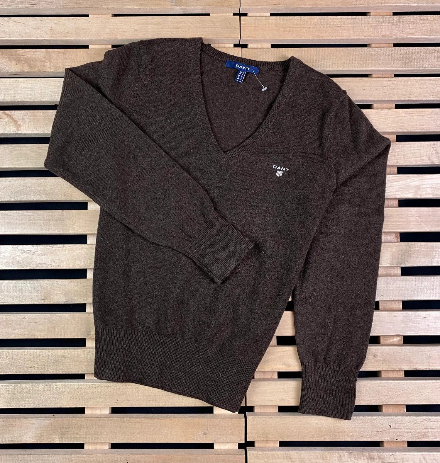 Gant Mens Jumper V Neck Gant Size M Wool Size US M / EU 48-50 / 2 - 1 Thumbnail