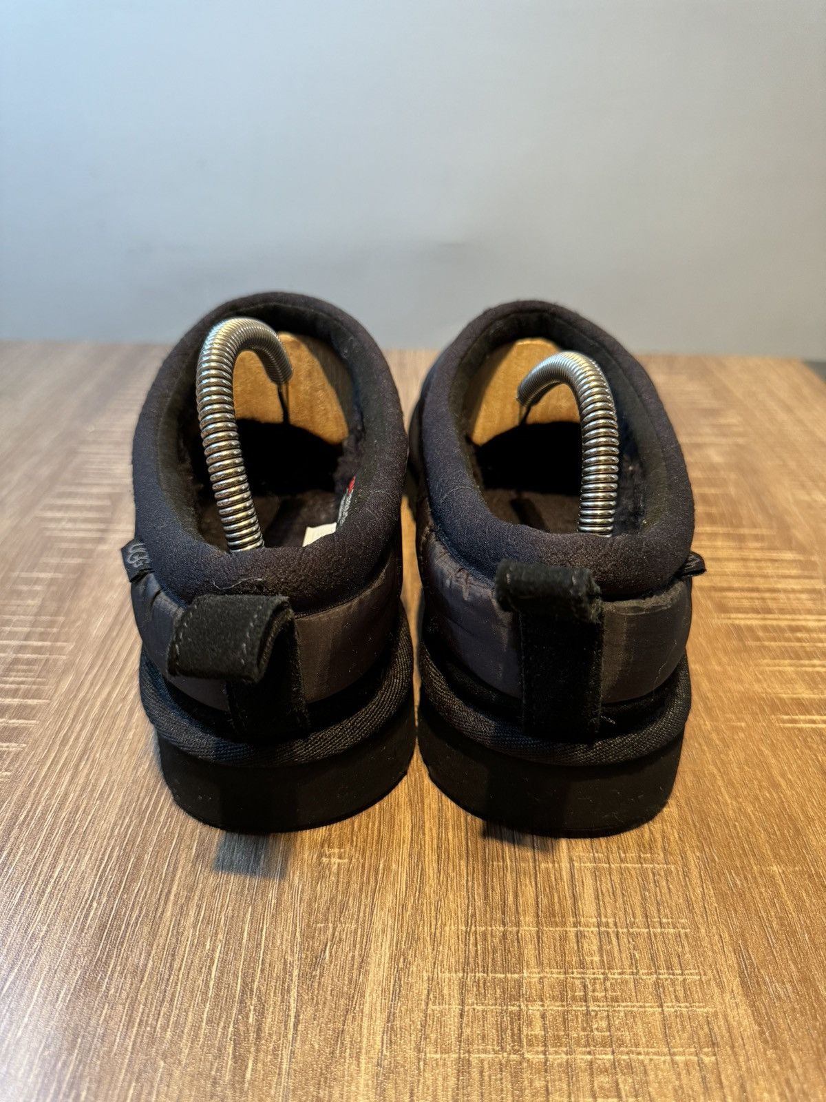 Ugg UGG Tasman LTA Slippers Women’s 9 BlackRound Toe Slip On Size US 9 / IT 39 - 4 Thumbnail