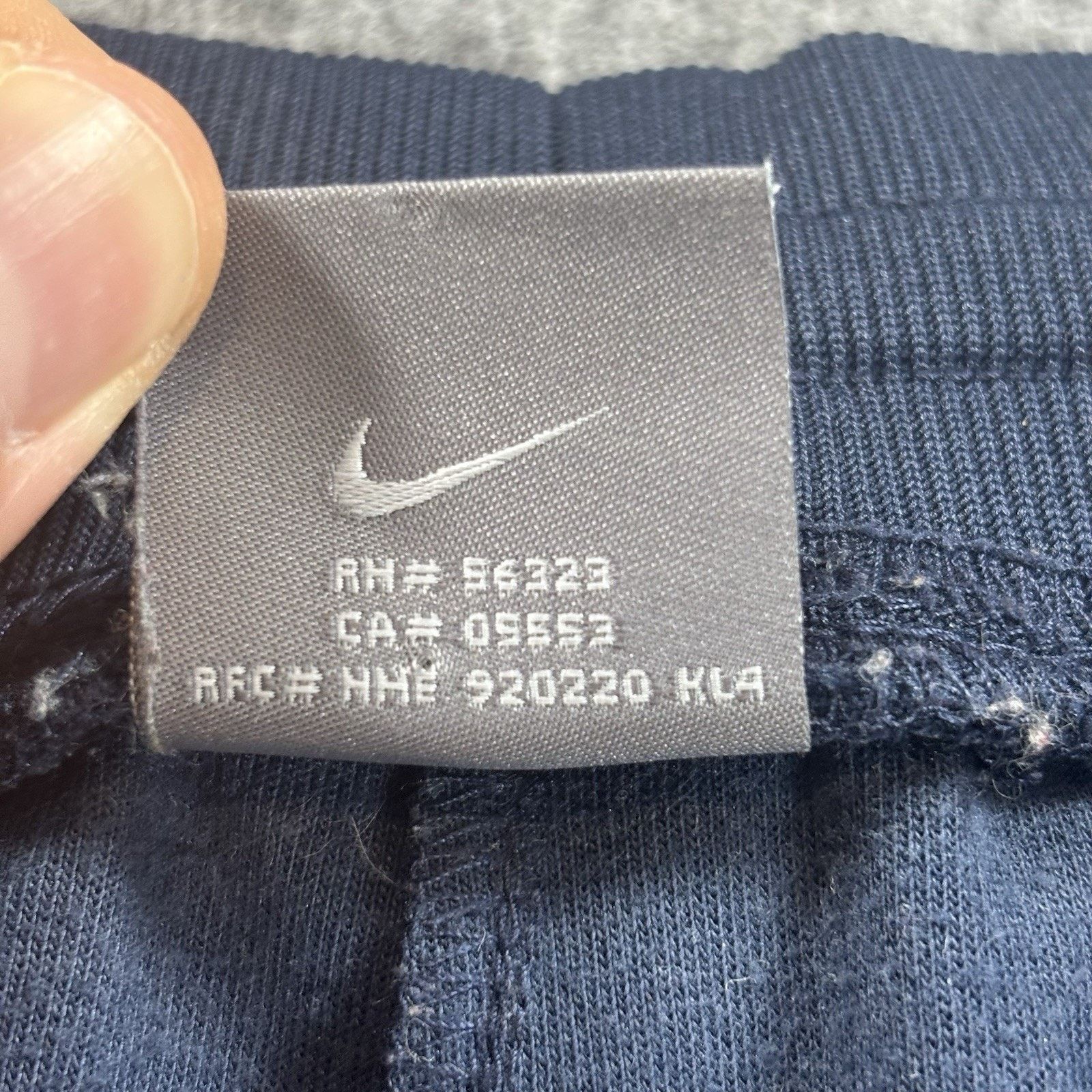 Nike Vintage Nike Sweatpants Large Navy Blue Ankle Zip Grey Tag Size US 38 / EU 54 - 8 Thumbnail
