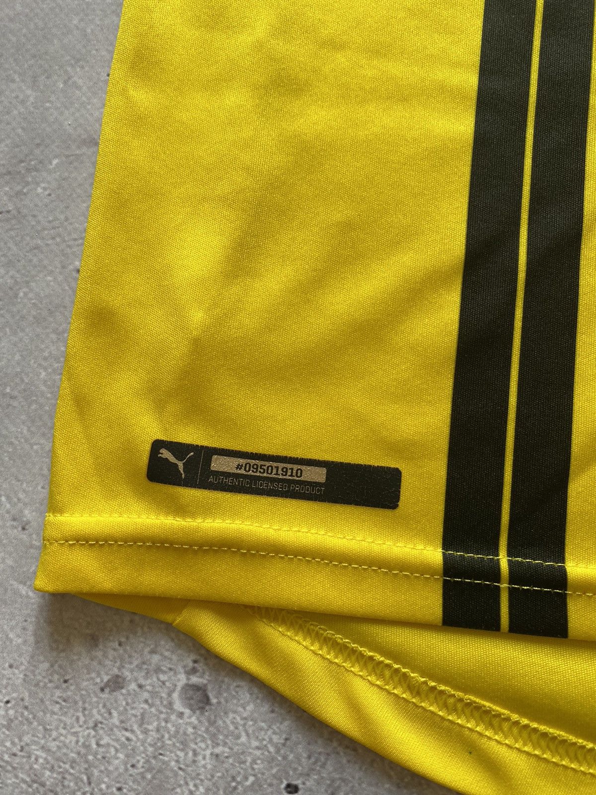 Puma × Vintage Puma BVB Borussia Dortmund Jersey Soccer Football Size US M / EU 48-50 / 2 - 10 Thumbnail