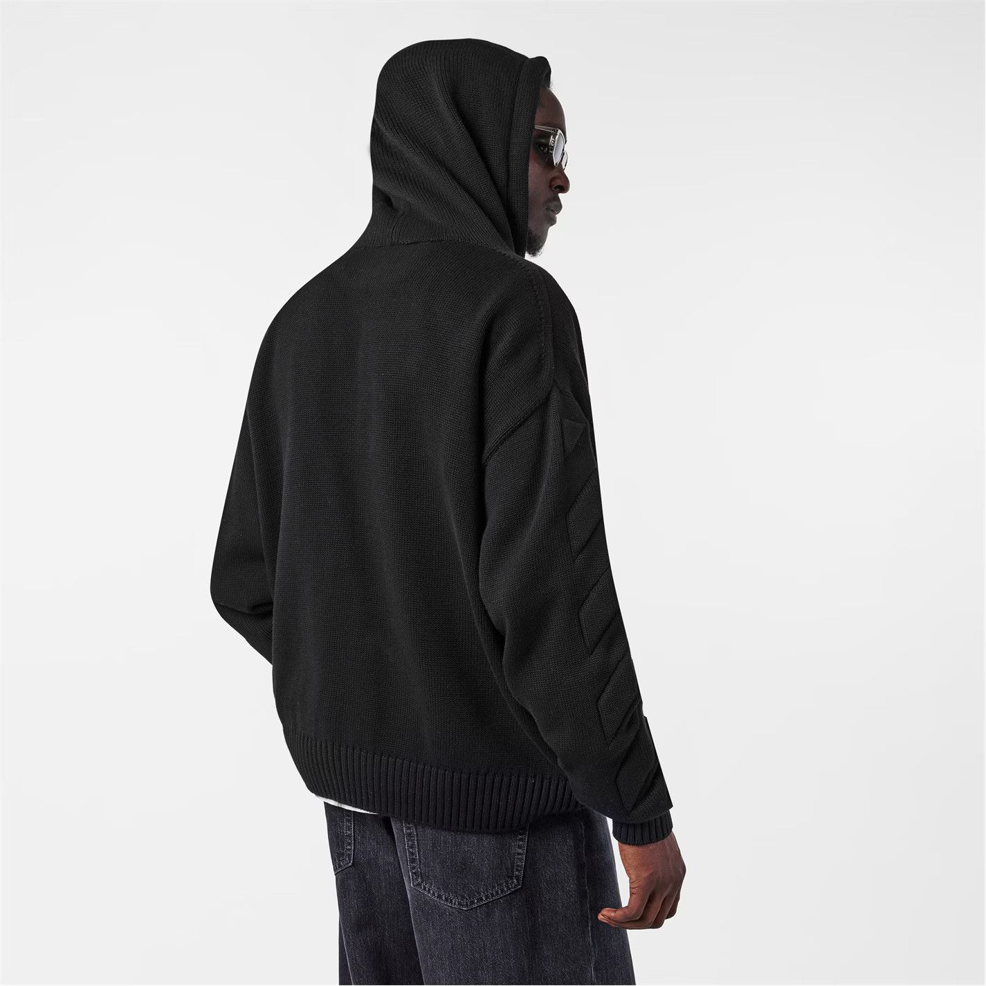 Off-White o1g2r1mq0226 Graphic Knitted Hoodie In Black Size US XL / EU 56 / 4 - 4 Thumbnail