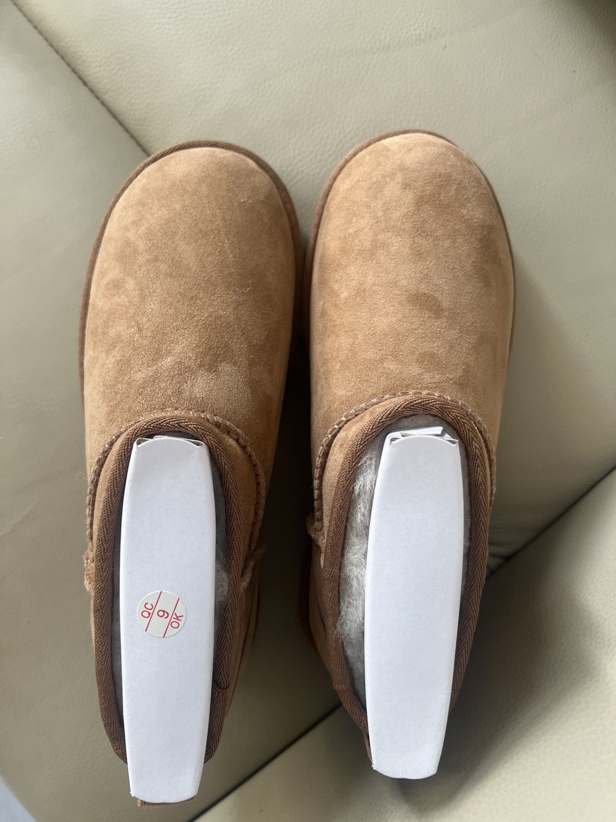 Ugg Ugg Classic Ultra Mini Boot Chestnut（Women’s） Size US 5 / IT 35 - 5 Thumbnail