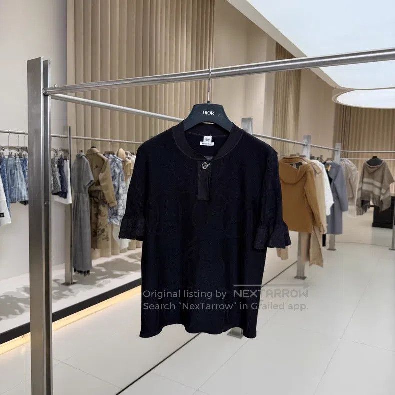 Hermes Hermes Black Wool Top with Chain and Butterfly Sleeves Size S / US 4 / IT 40 - 1 Thumbnail