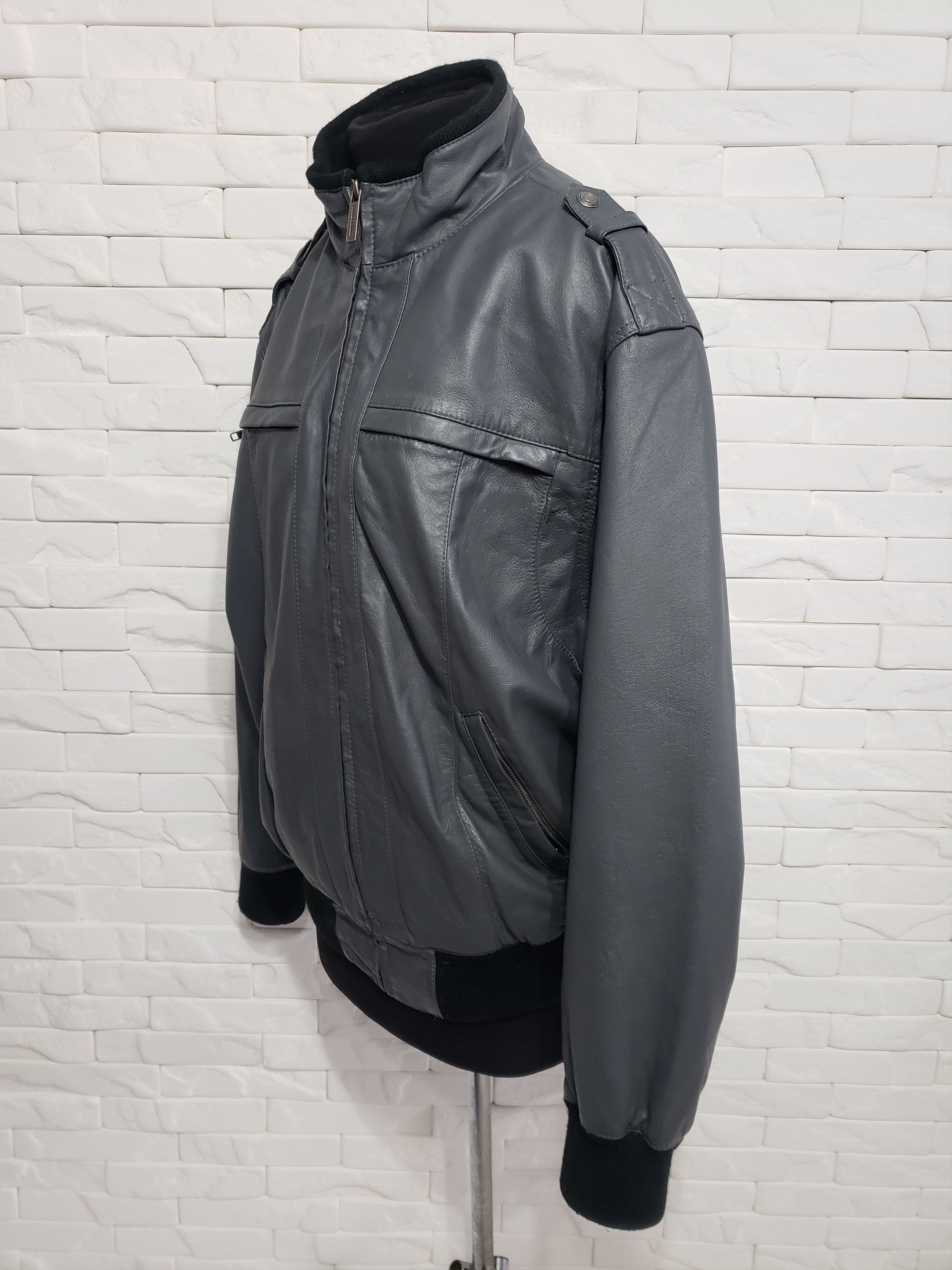 Other Gray leather jacket with a zipper with many pockets. Size US L / EU 52-54 / 3 - 2 Thumbnail