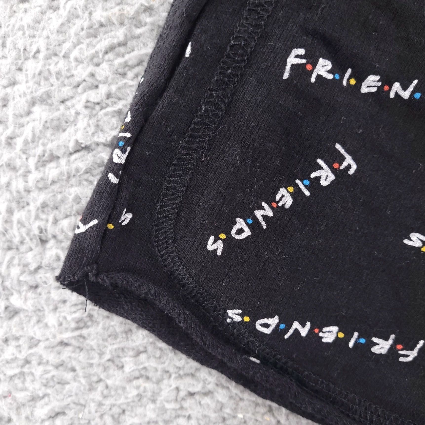 Logo 7 Friends Shorts Womens XL Short Logo TV Show Series Size 40" / US 18 - 3 Thumbnail