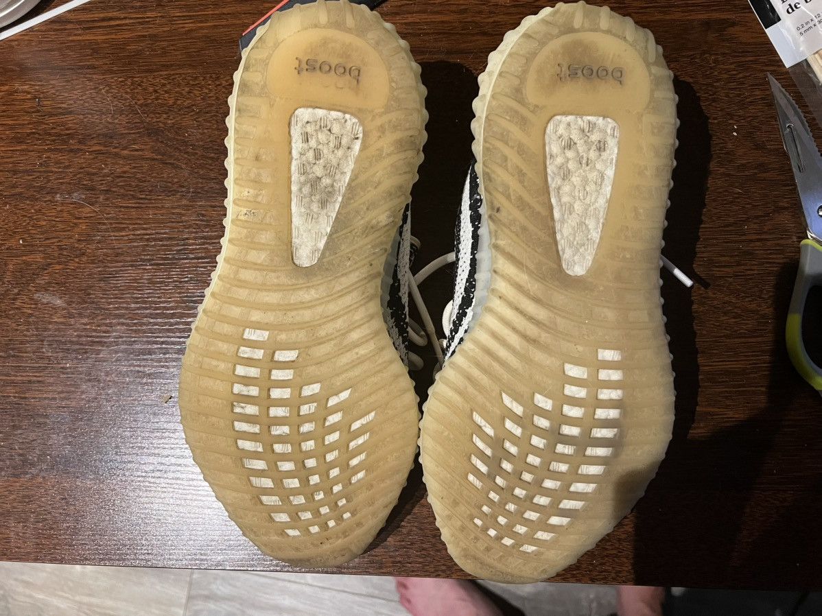 Adidas Yeezy boost 350v2 zebra sz10 Size US 10 / EU 43 - 6 Thumbnail