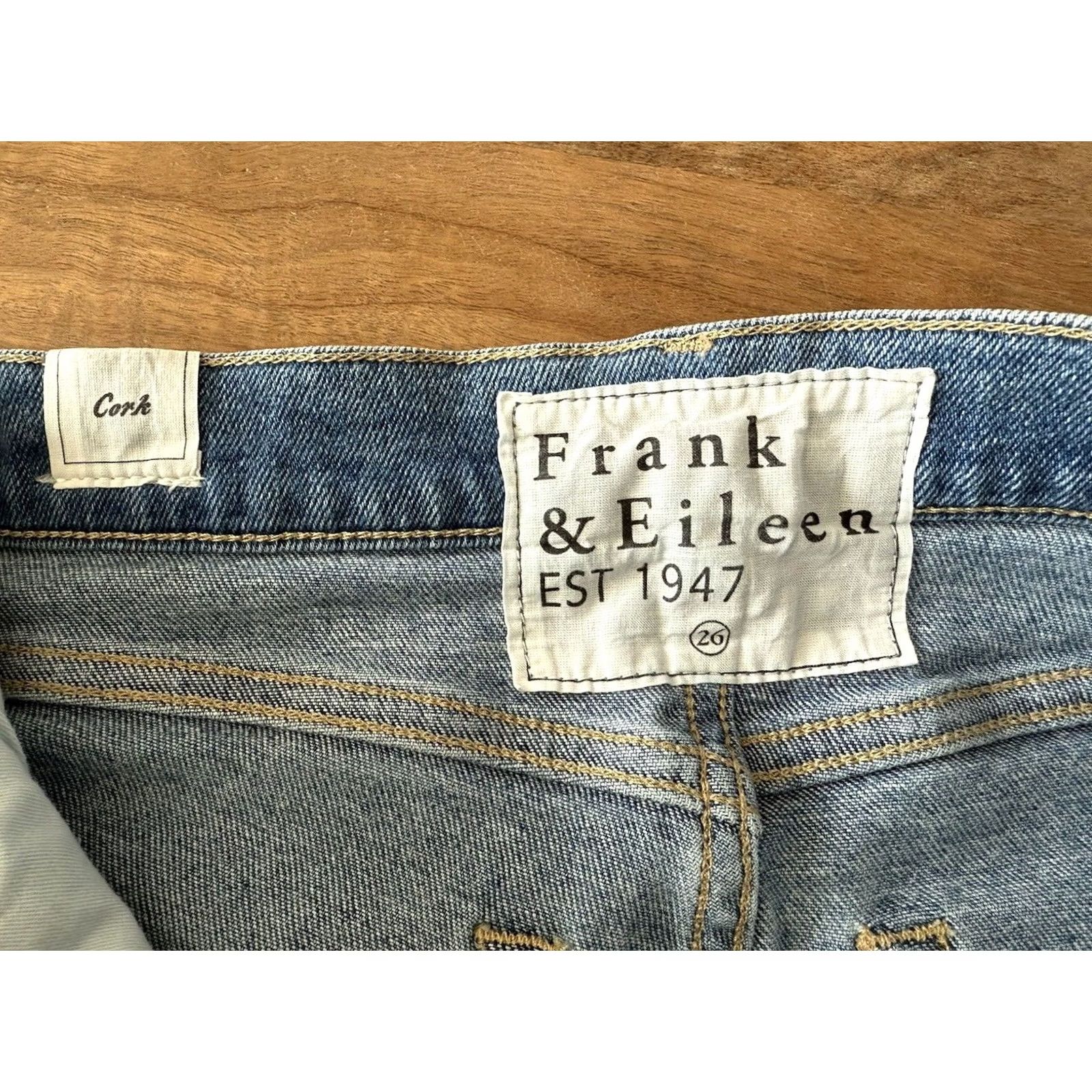 Frank & Eileen Frank & Eileen Jeans Womens 26 Straight Crop Denim Blue 5-Pocket Button Inseam 25"} Size 26" / US 2 / IT 38 - 3 Thumbnail