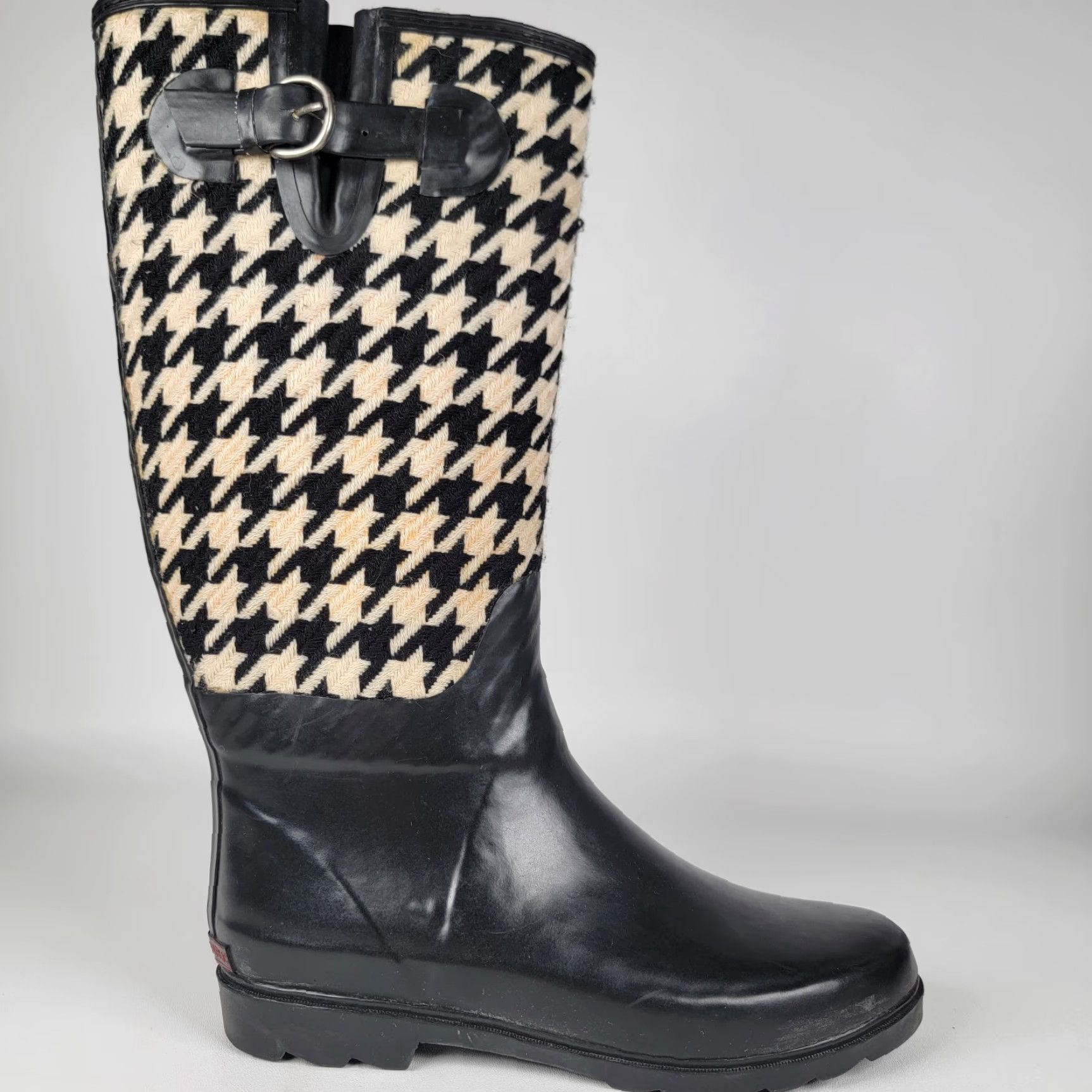 Banana Republic VINTAGE Banana Republic Houndstooth Woman's Boots 9M Waterproof Insulated Black White Womens Rain Boot Size US 9 / IT 39 - 3 Thumbnail