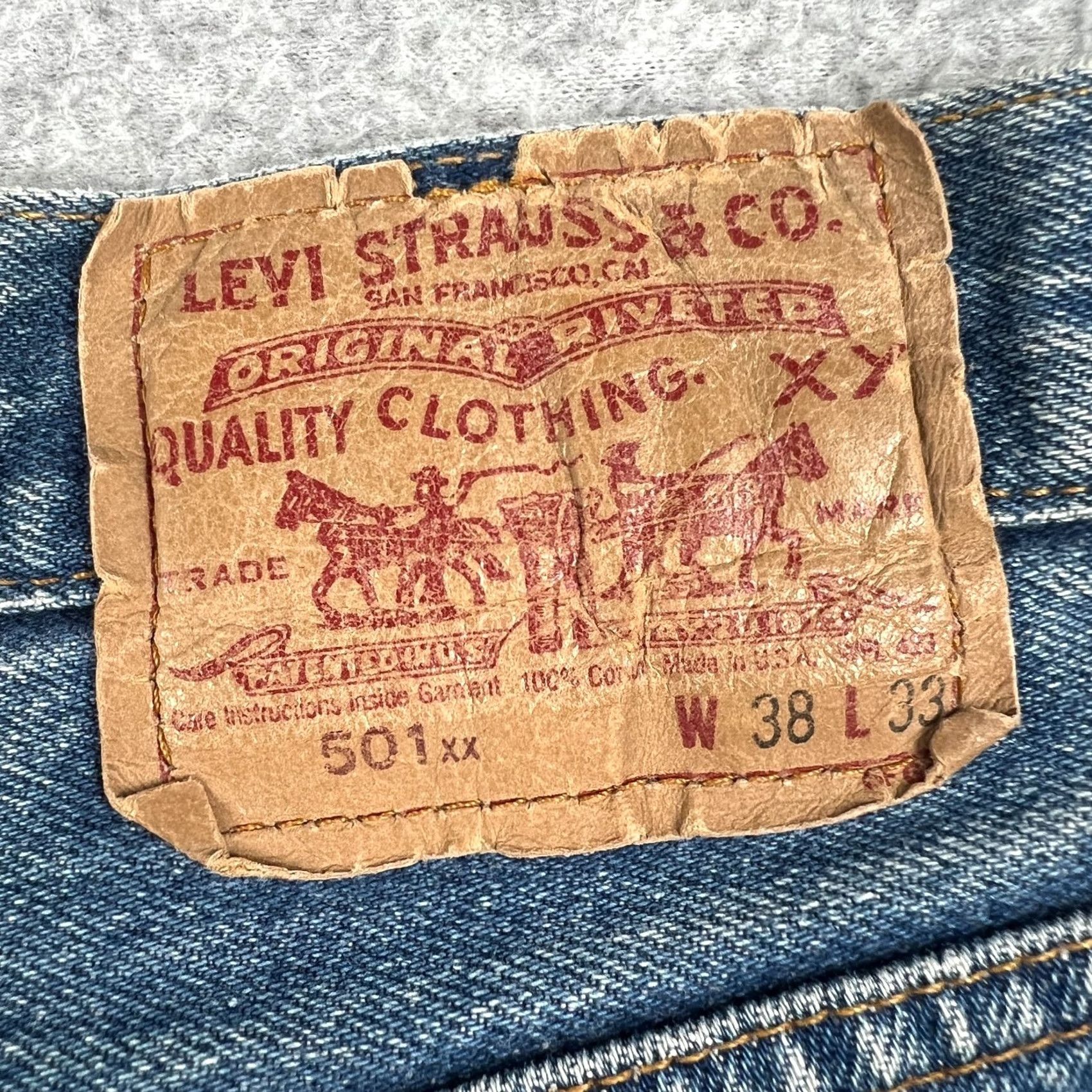 Levi's Item Specifications: Closure: Lace Size US 38 / EU 54 - 3 Thumbnail