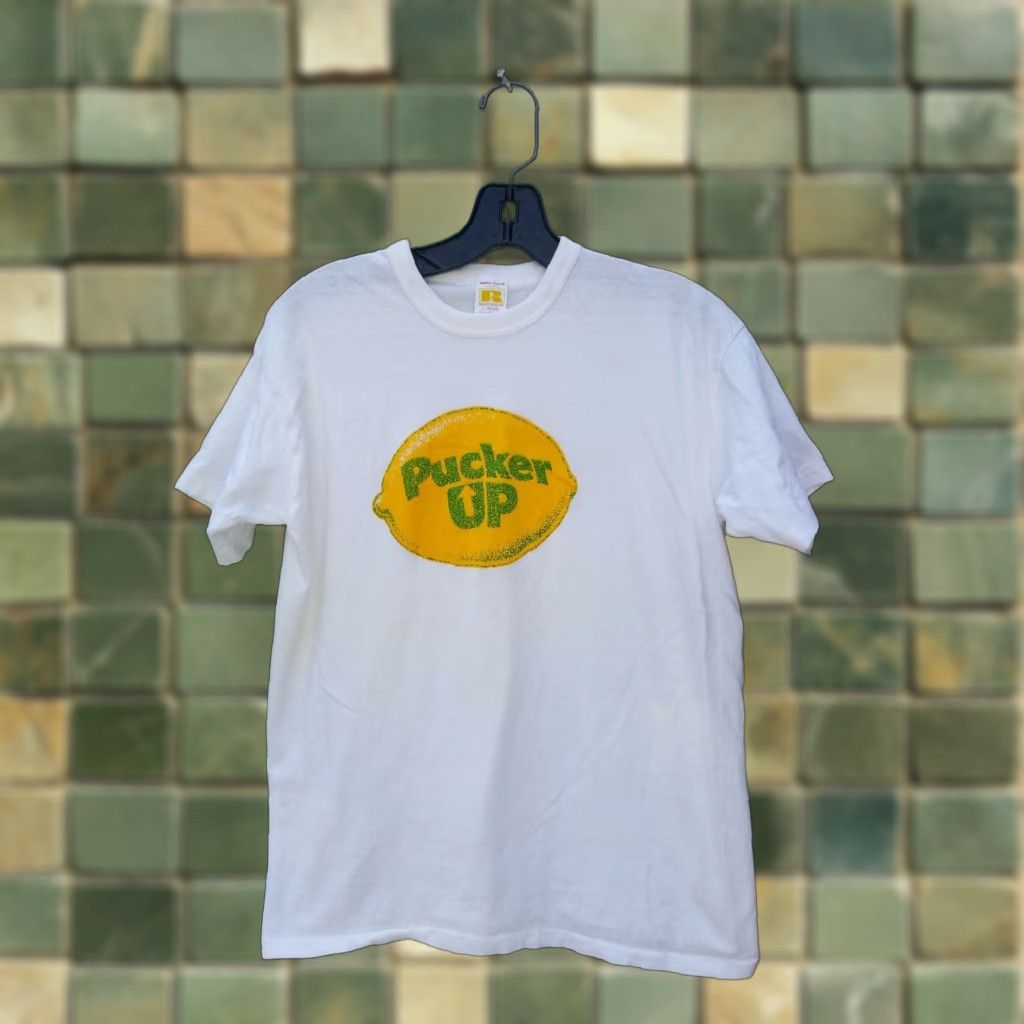 Russell Athletic VINTAGE Russell Athletic 70s T-Shirt Men L White Pop Art PUCKER UP Lemon Graphic Print Short Sleeve Crew Neck Regular Fit Size US L / EU 52-54 / 3 - 1 Thumbnail