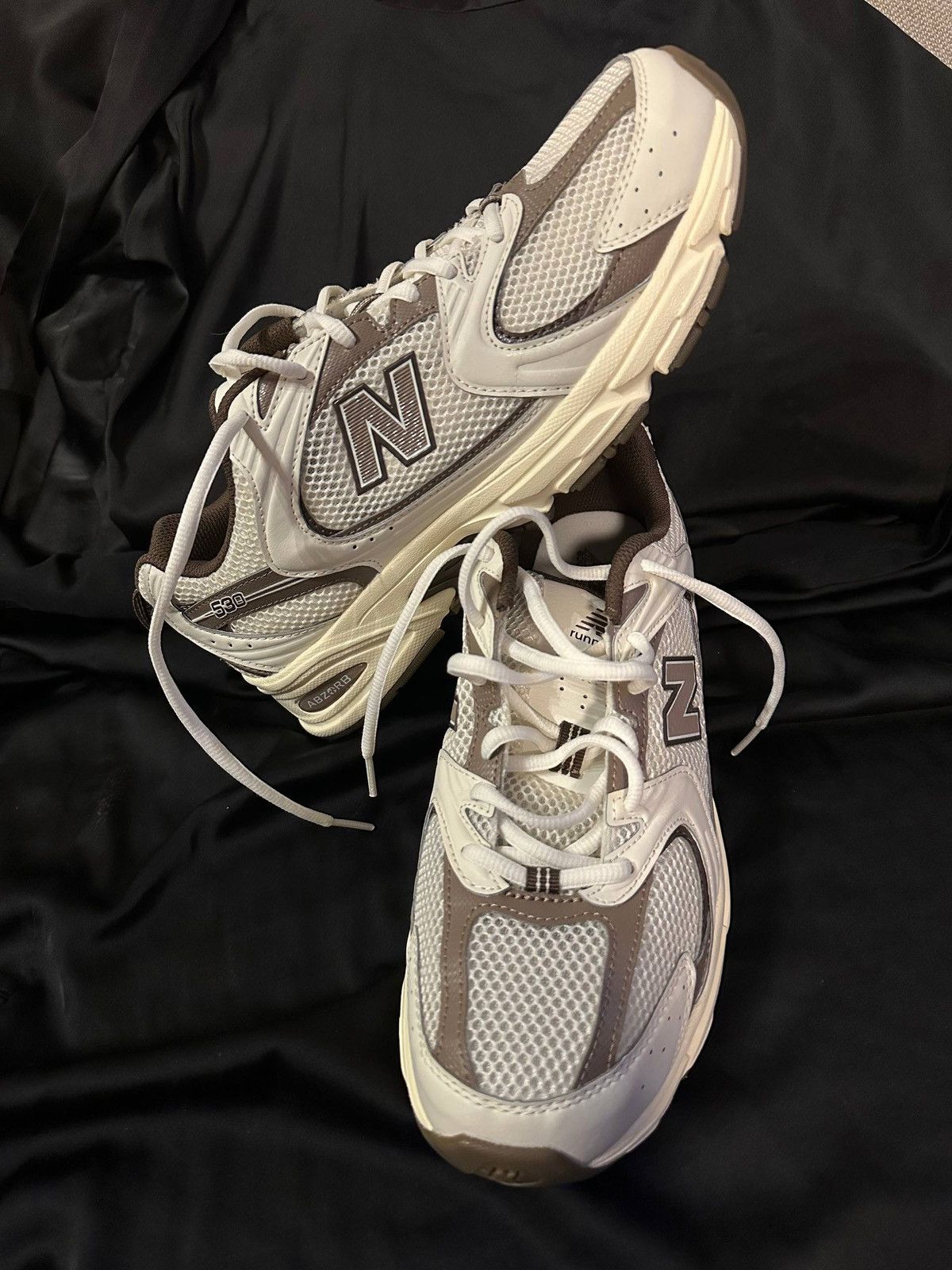 New Balance New Balance 530 NEW Size US 10 / EU 43 - 2 Thumbnail