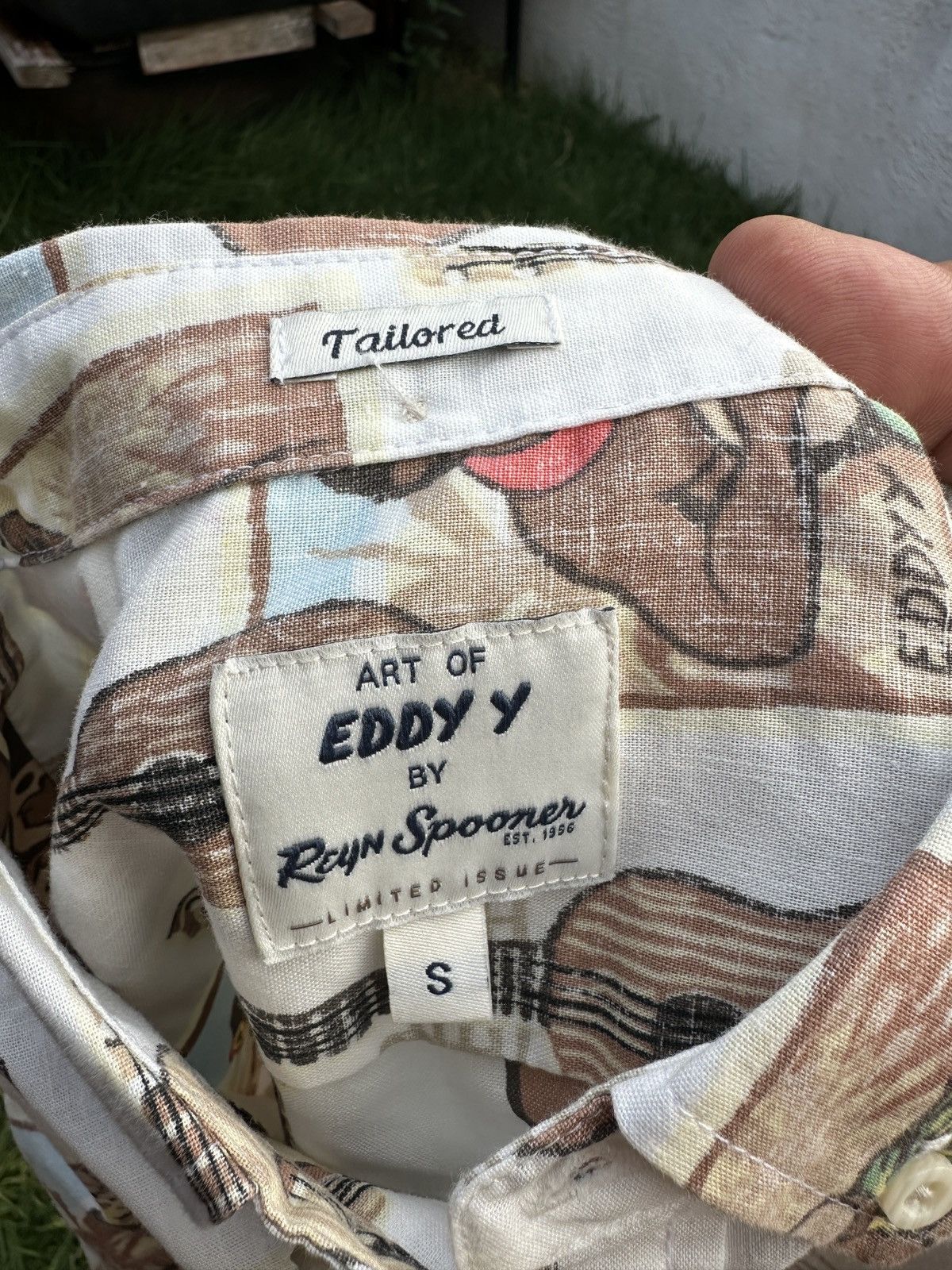 Reyn Spooner Reyn Spooner Tailored Fit Art Of Eddy Y Beige Ukelele Mens S Size US S / EU 44-46 / 1 - 4 Thumbnail