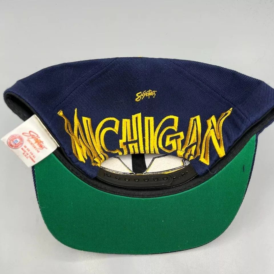 Signatures Michigan Wolverines Hat Men Signatures Snap Back Cap New Size ONE SIZE - 6 Thumbnail