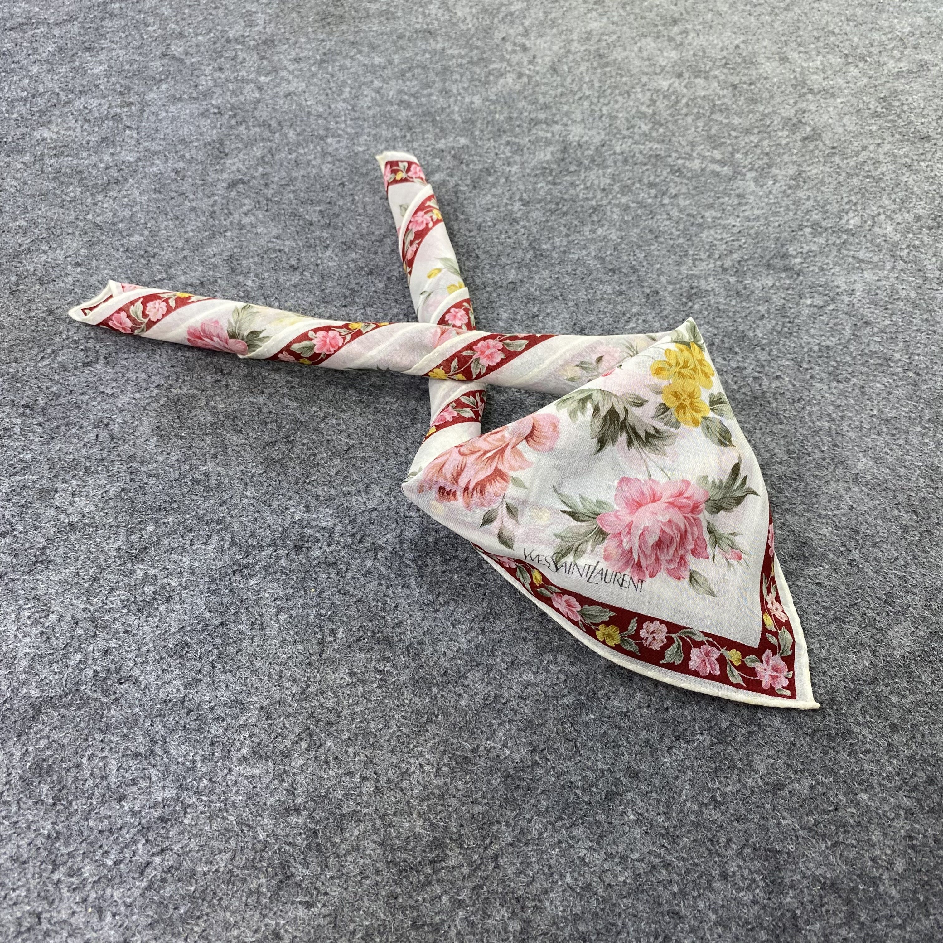 Yves Saint Laurent Yves Saint Laurent Handkerchief /Bandana /Neckerchief-B2266 Size ONE SIZE - 1 Thumbnail