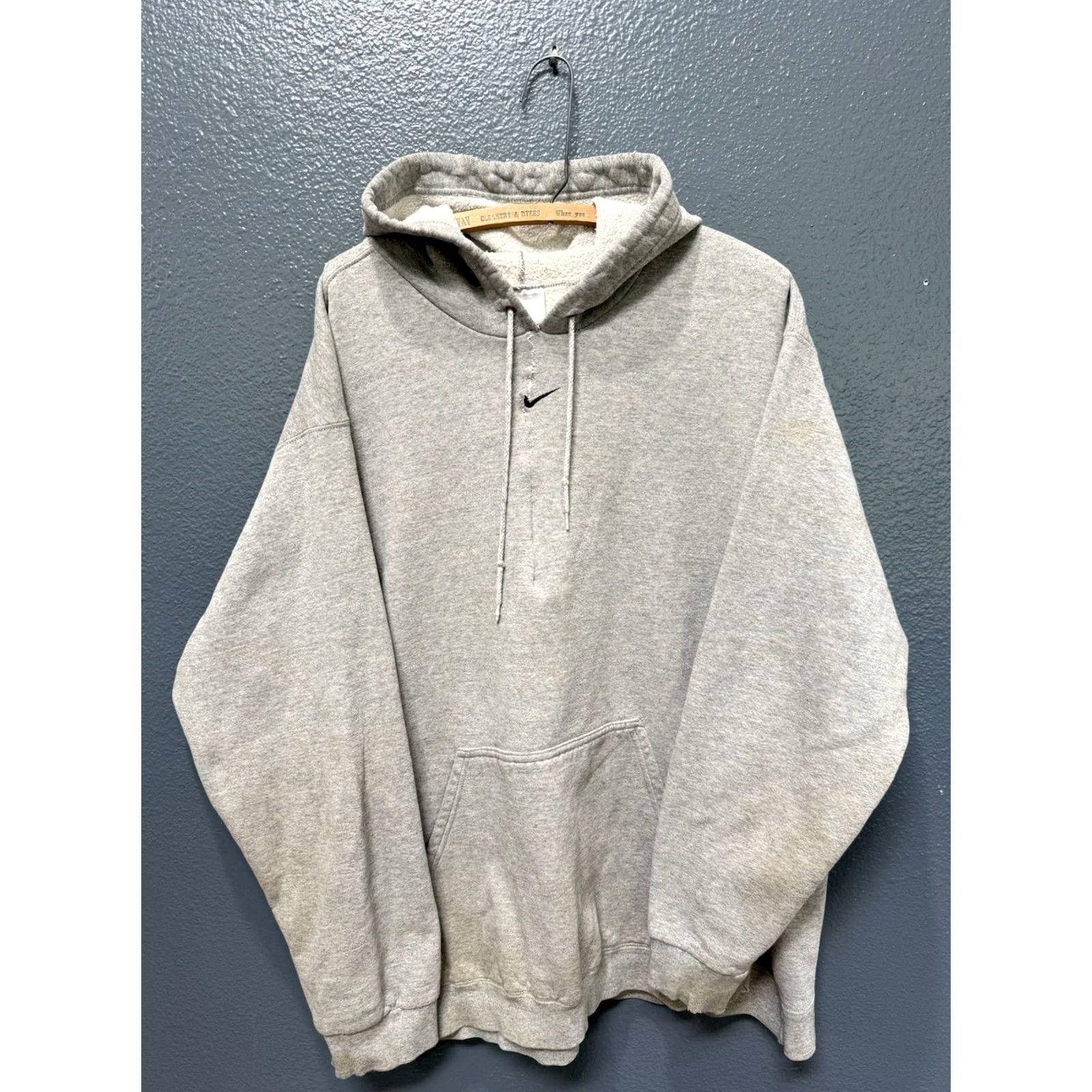 Nike VINTAGE Nike Hoodie Gray Check Swoosh 2XL Men’s Size US XXL / EU 58 / 5 - 3 Thumbnail