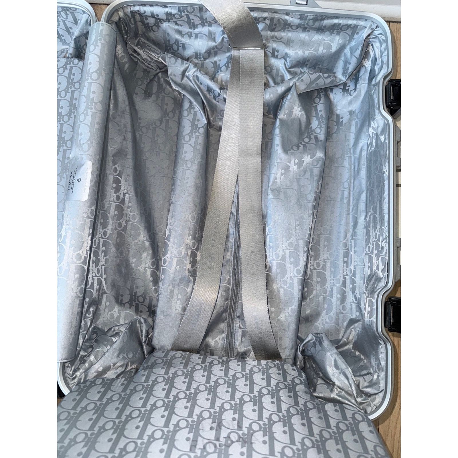 Dior Dior x Rimowa 4-Wheel Cabin Suitcase Aluminium Silver Size ONE SIZE - 21 Thumbnail