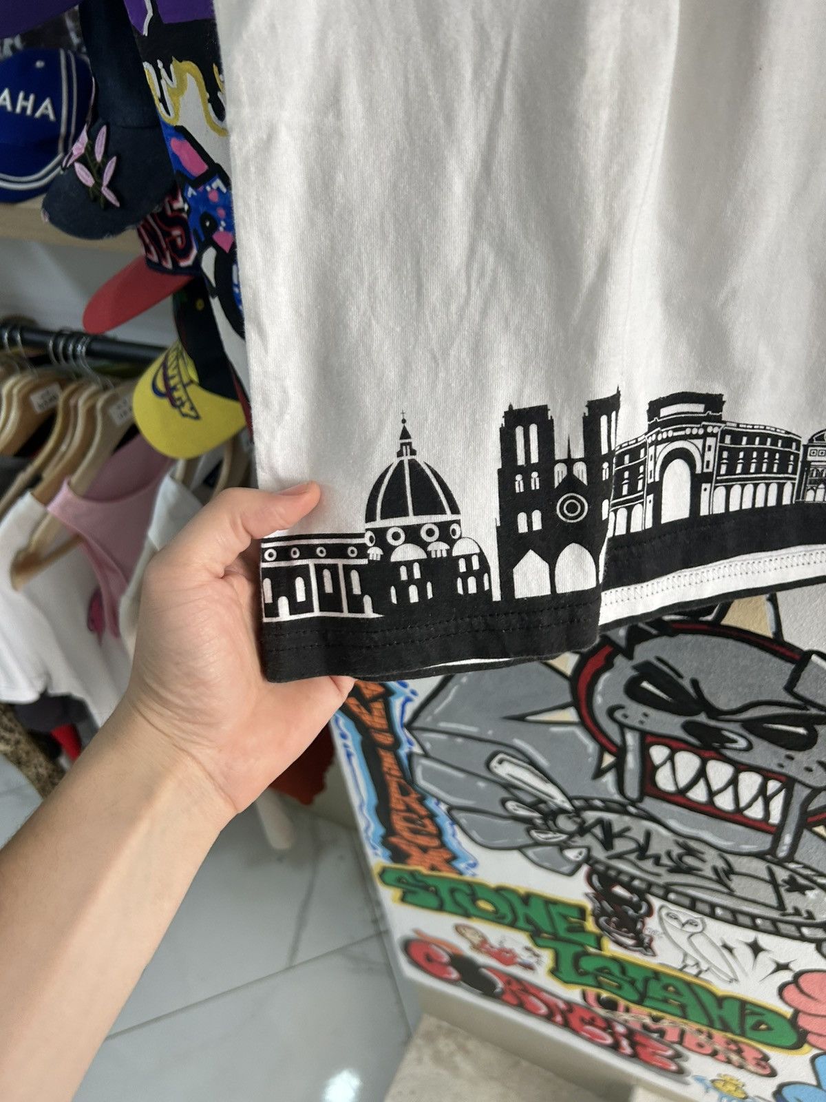 Hard Rock Cafe × Vintage Hard Rock Caffe Florence Size US M / EU 48-50 / 2 - 4 Thumbnail