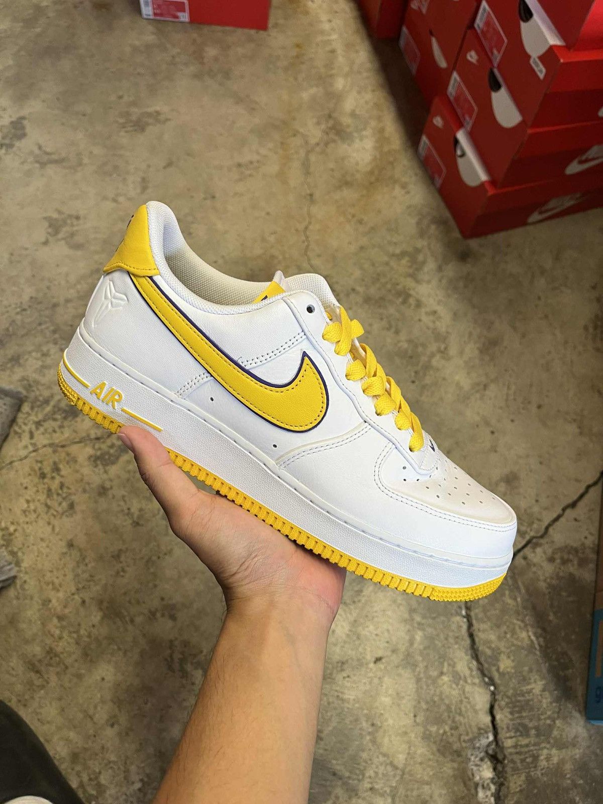 Nike Nike Kobe Air Force 1 Low Home White Size US 10 / EU 43 - 1 Thumbnail
