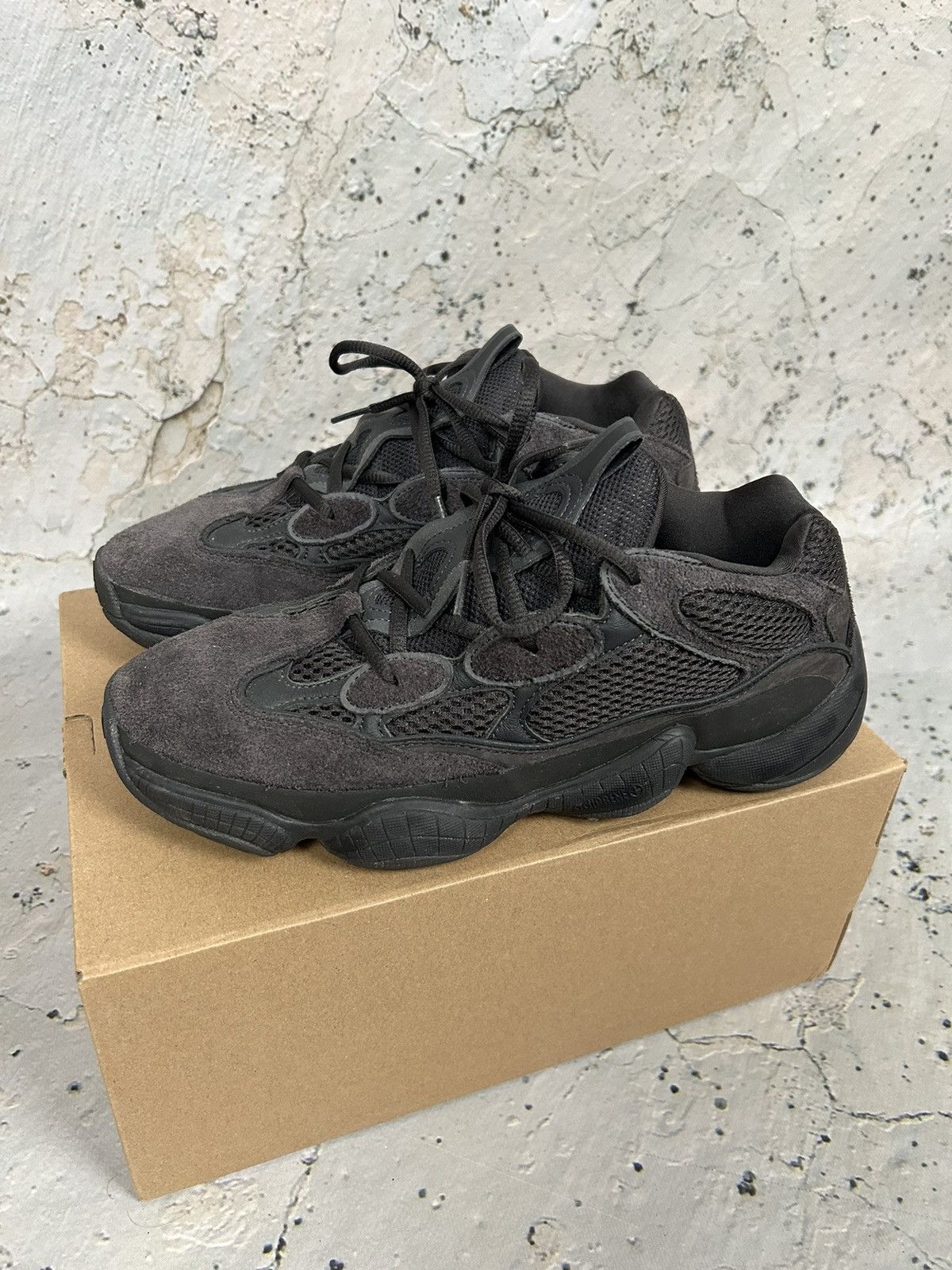 Adidas × Kanye West Yeezy 500 Utility Black Adidas Kanye West Hype Streetwear Size US 9 / EU 42 - 3 Thumbnail