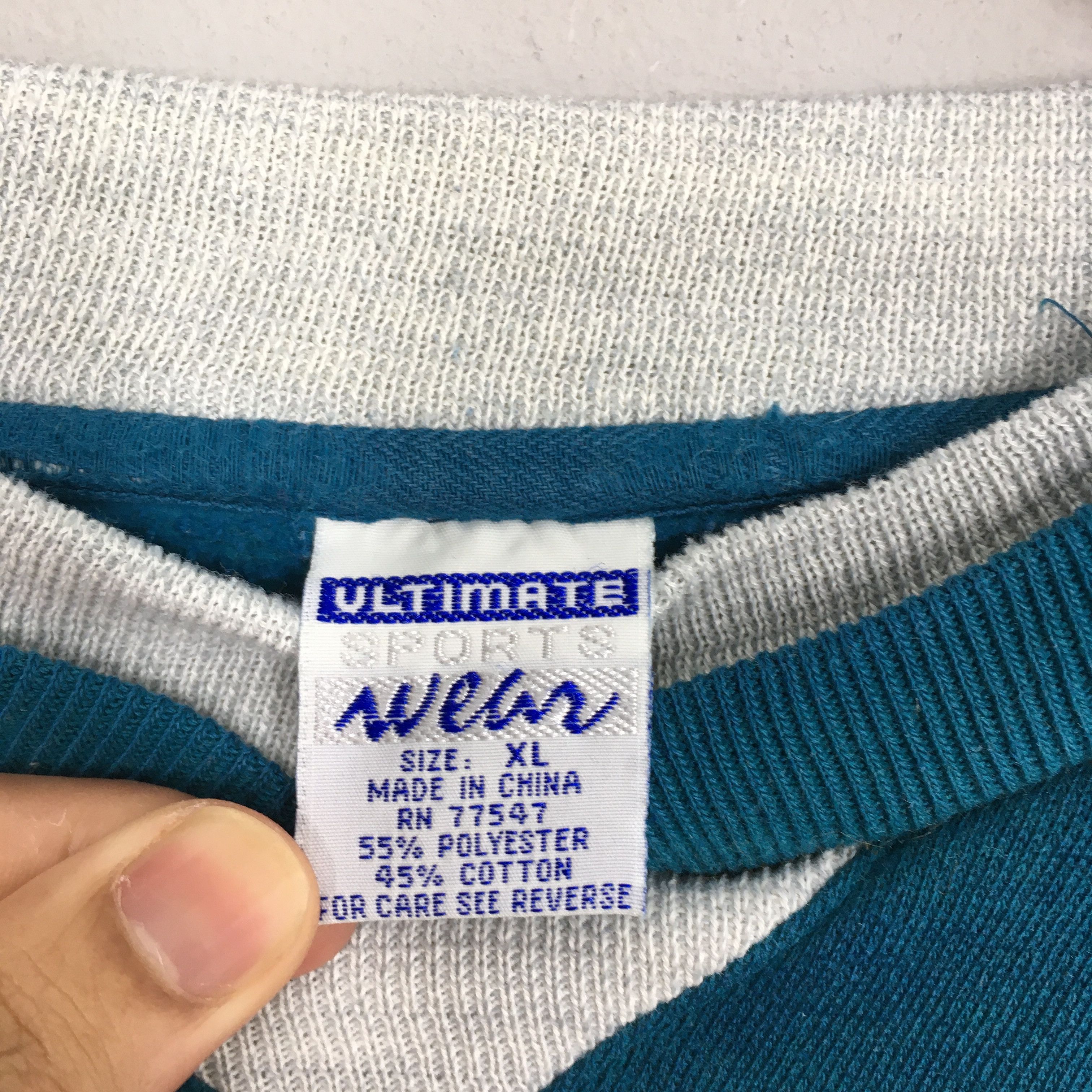 Vintage Vintage Maalaea Hawaii Collegium Sweatshirts Size US XL / EU 56 / 4 - 4 Thumbnail