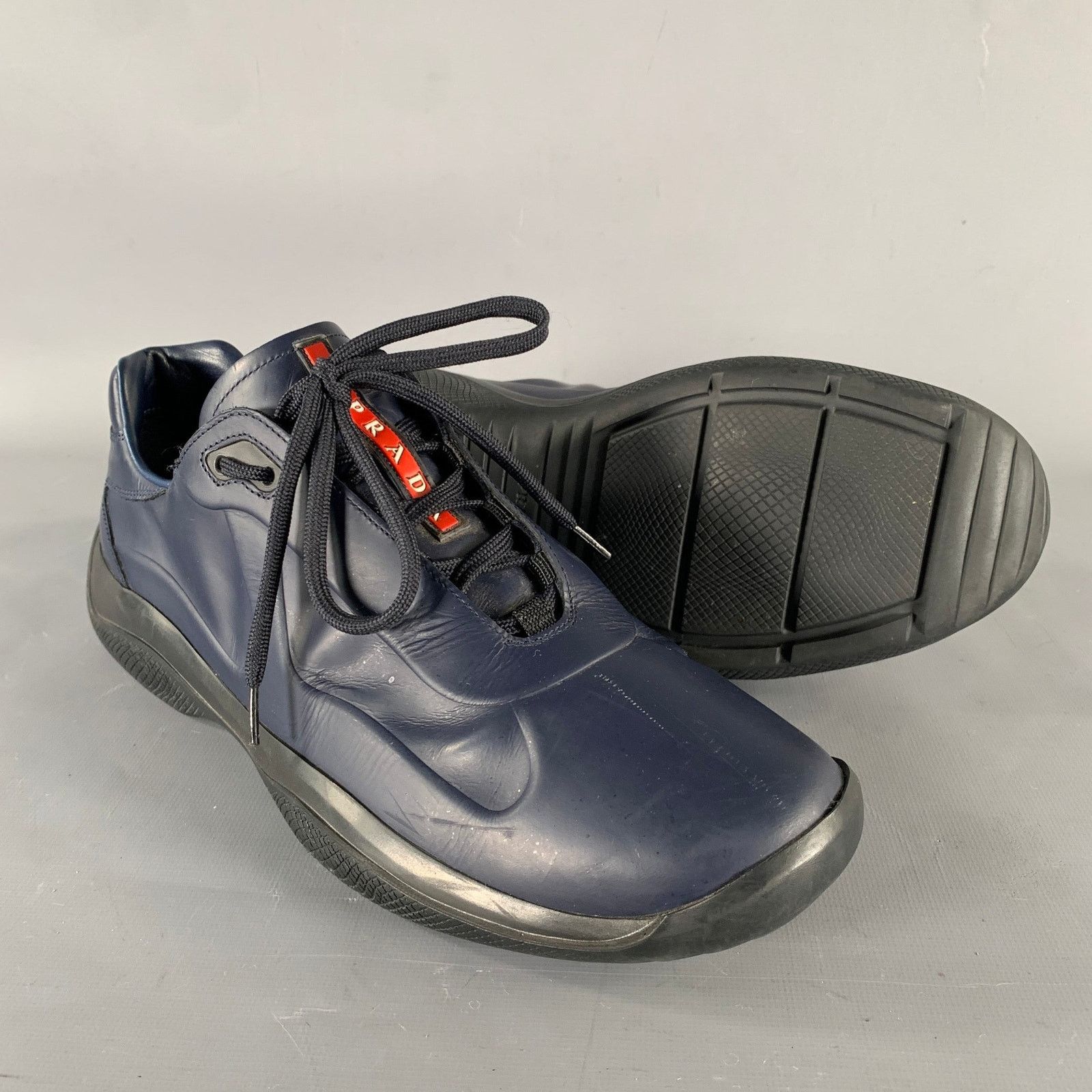Prada Size 9 Navy Black Textured Leather Lace Up Sneakers Size US 9 / EU 42 - 5 Thumbnail
