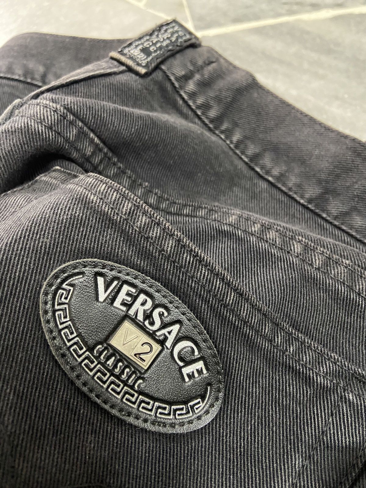 Versace Jeans Couture Vintage Versace Classic V2 Black denim jeans Size US 32 / EU 48 - 10 Thumbnail