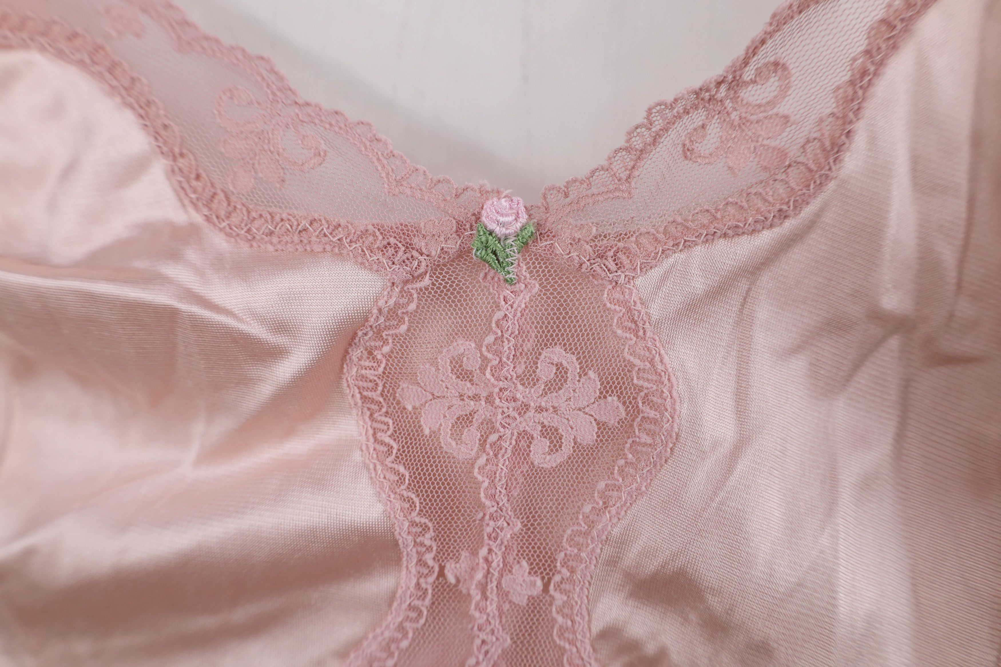 Vintage Vintage 70s Streetwear Fairy Silky Lace Cami Tank Top Shirt Size XS / US 0-2 / IT 36-38 - 5 Thumbnail