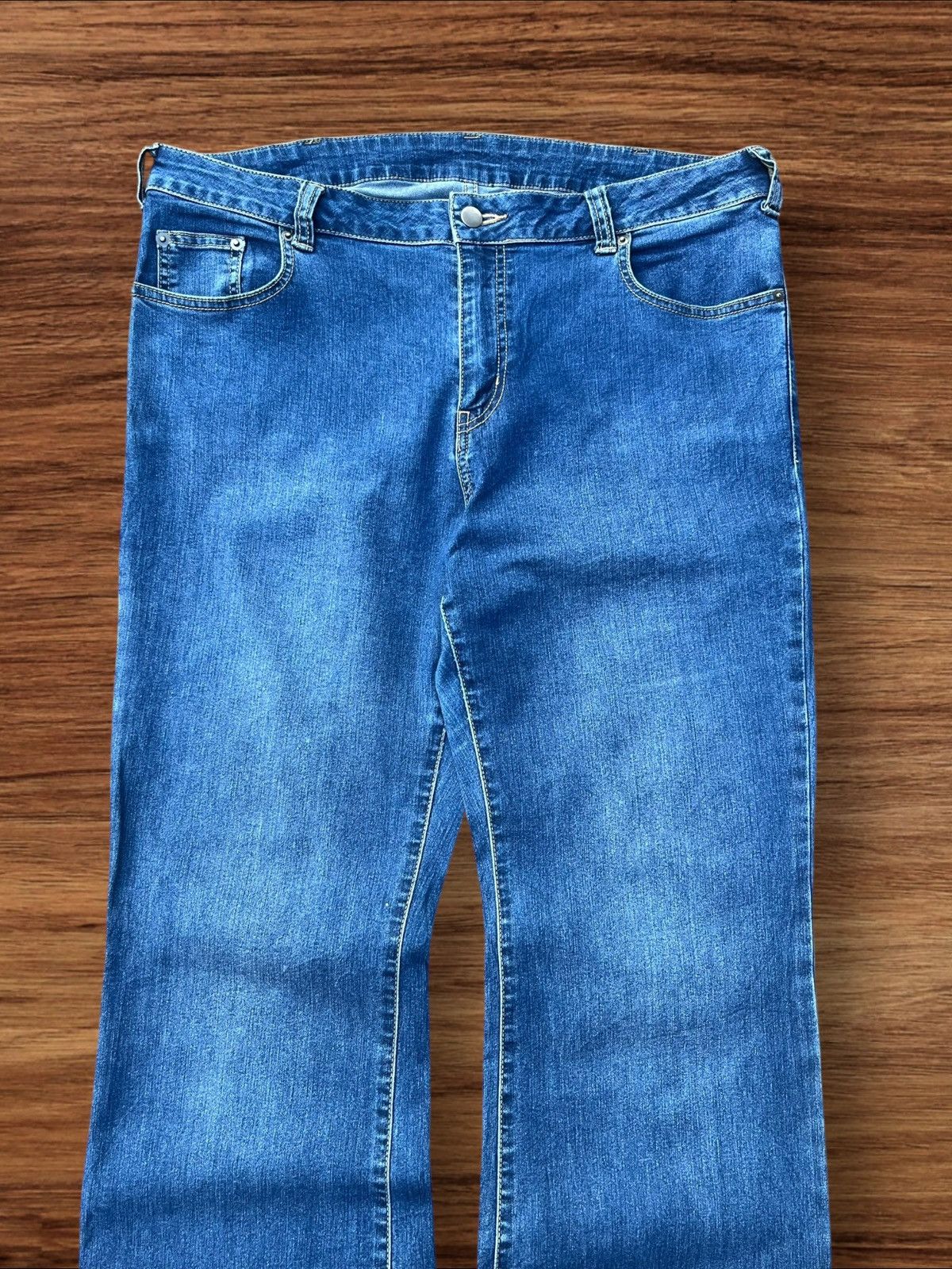 Japanese Brand Vintage Y2K Japanese Brand Blue Washed Mid Rise Flare Jeans Size US 36 / EU 52 - 3 Thumbnail