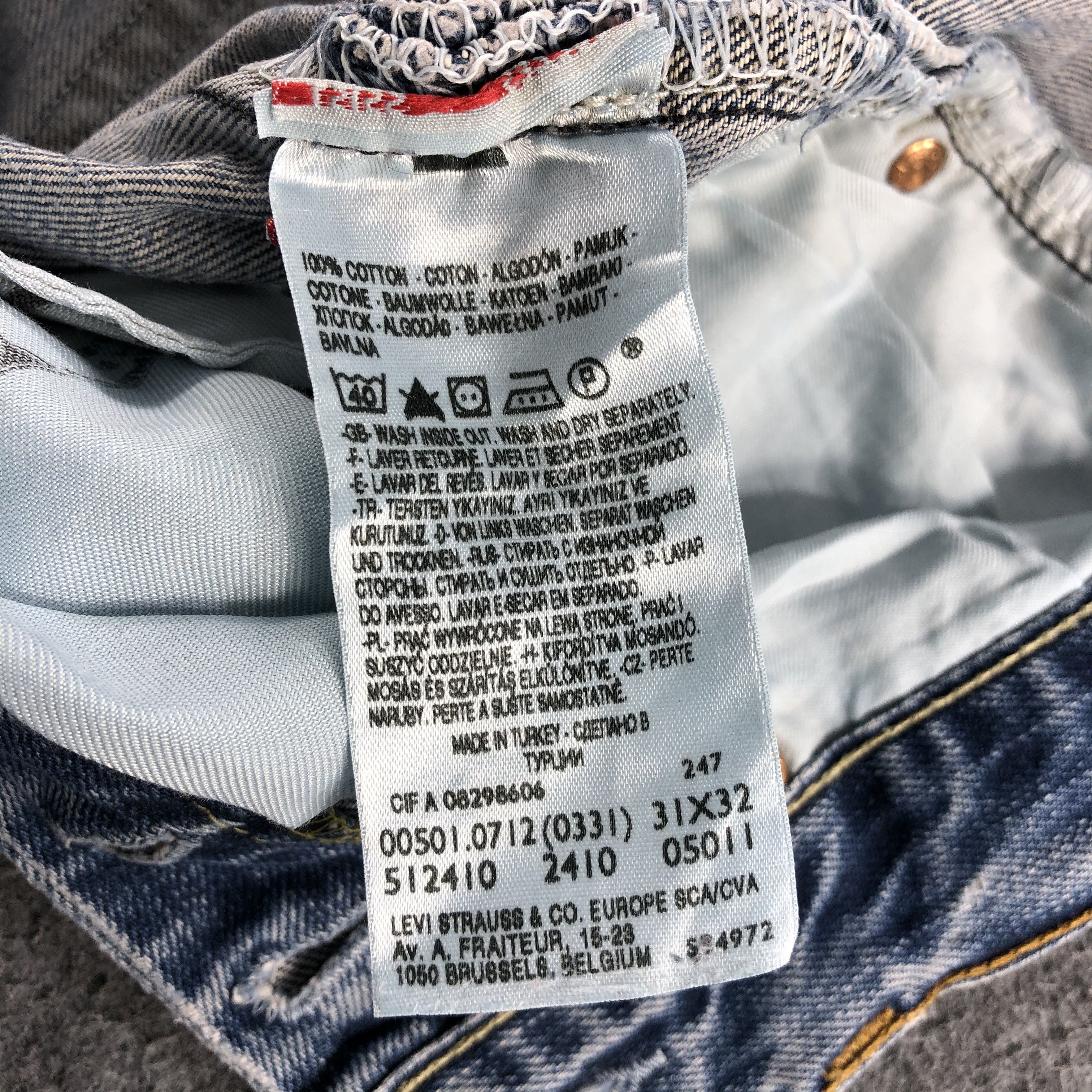 Levi's Vintage Light Wash Levis 501 Jeans-JM857 Size US 30 / EU 46 - 10 Thumbnail