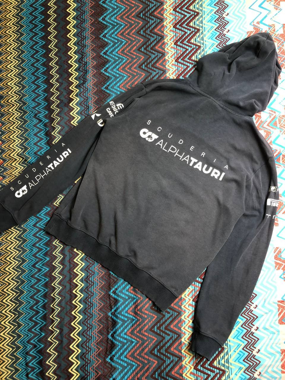 Vintage vintage streetwear Alphatauri logo Sweatshirt hoodie Size US L / EU 52-54 / 3 - 18 Thumbnail