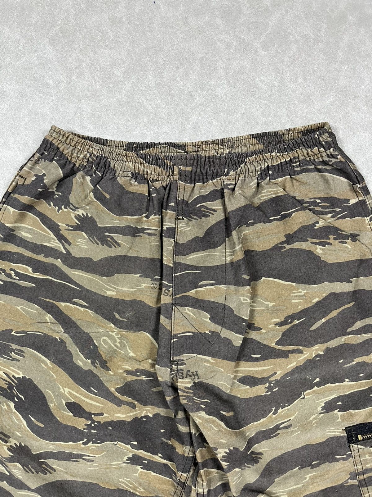 Hysteric Glamour 1999 Hysteric Glamour tiger camo pants Size US 32 / EU 48 - 6 Thumbnail