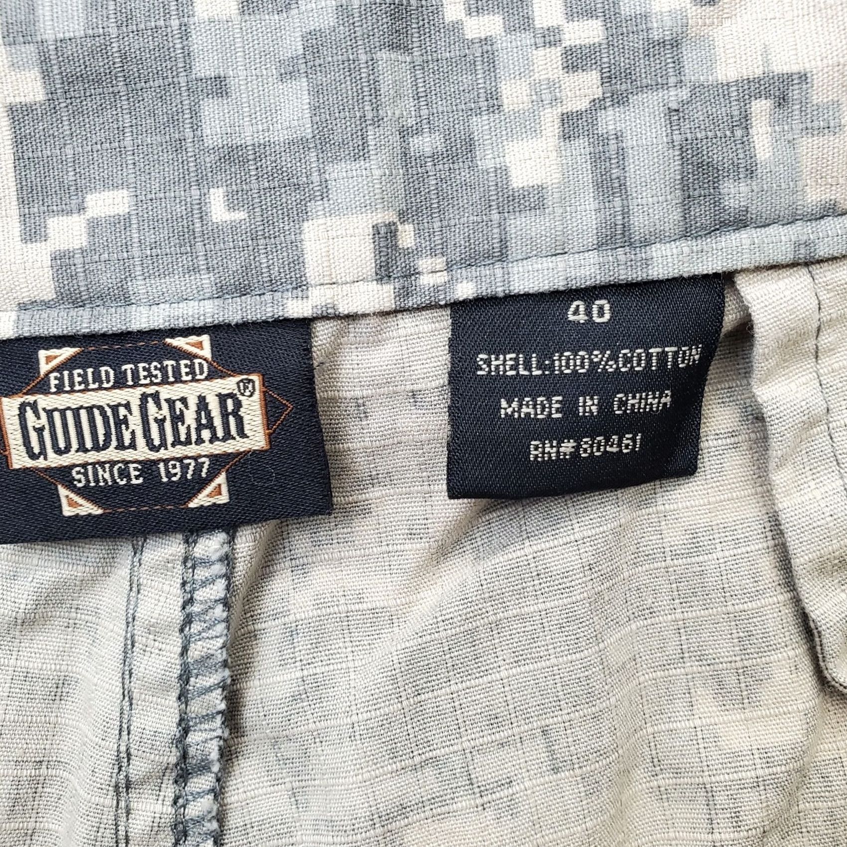 Vintage Guide Gear Army Digital ACU Cargo Pants Mens 40 Multi Camouflage Straight Leg Size US 40 / EU 56 - 7 Thumbnail