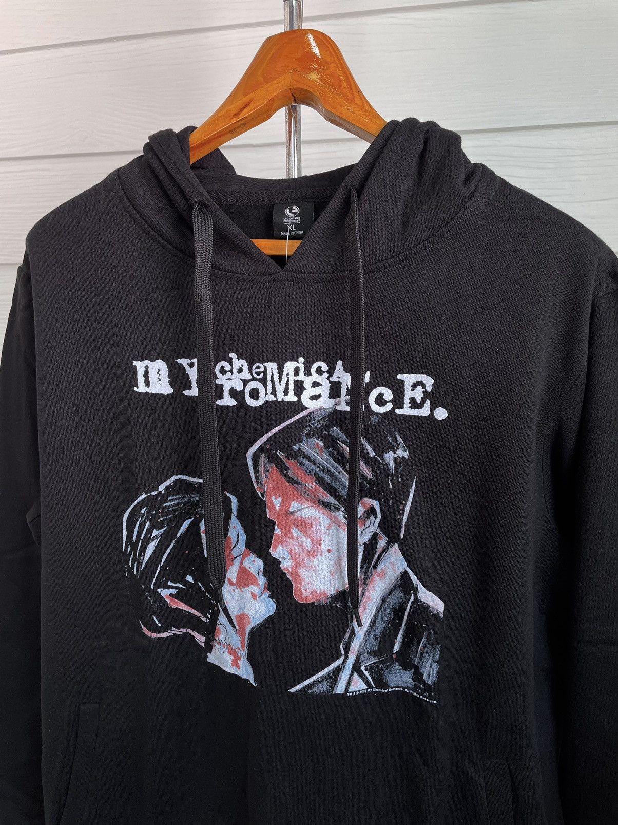 Band Tees MY CHEMICAL ROMANCE THREE CHEERS FOR SWEET REVENGE HOODIE Size US XL / EU 56 / 4 - 2 Thumbnail