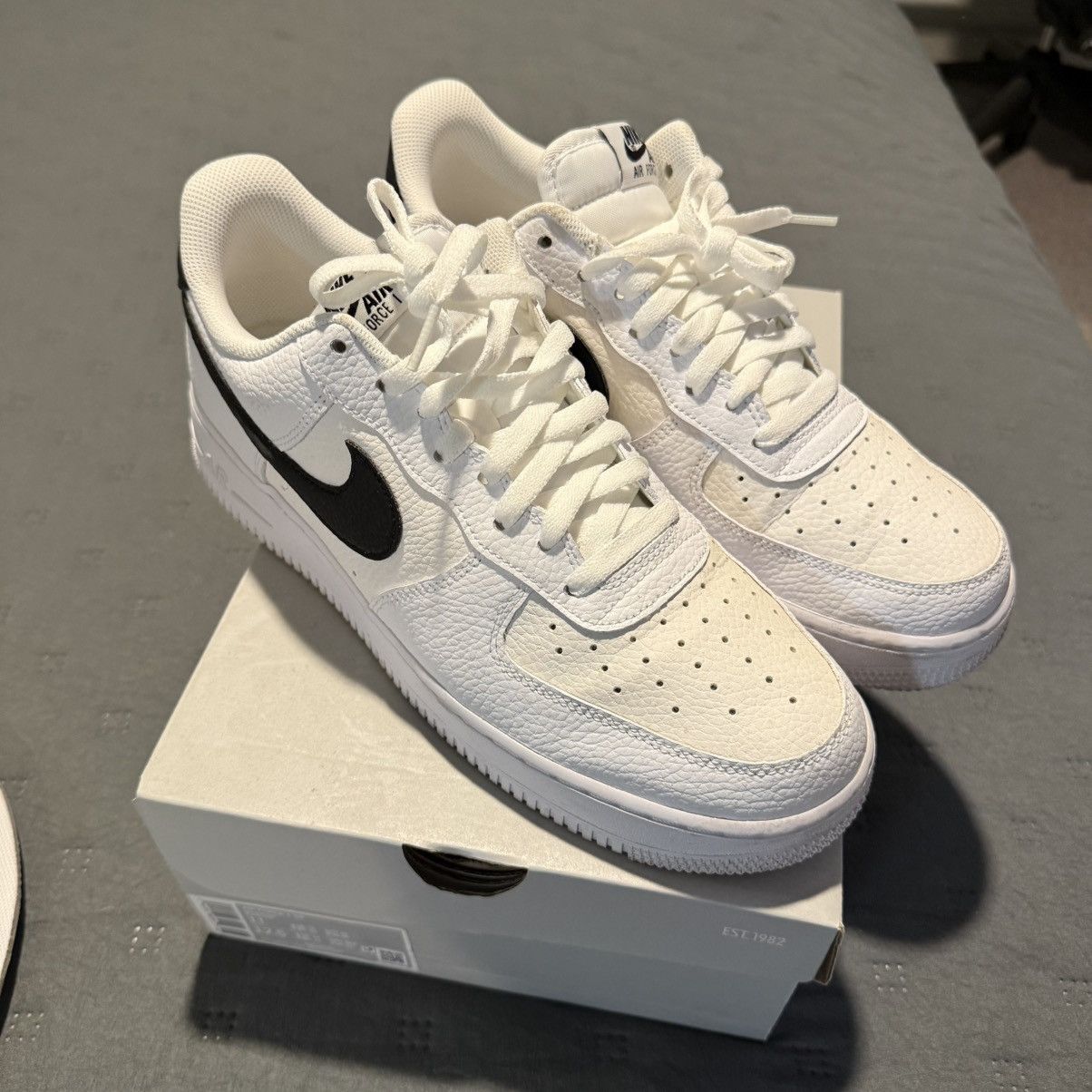 Nike Nike AIR FORCE 1 '07 White Black Size US 11 / EU 44 - 14 Thumbnail